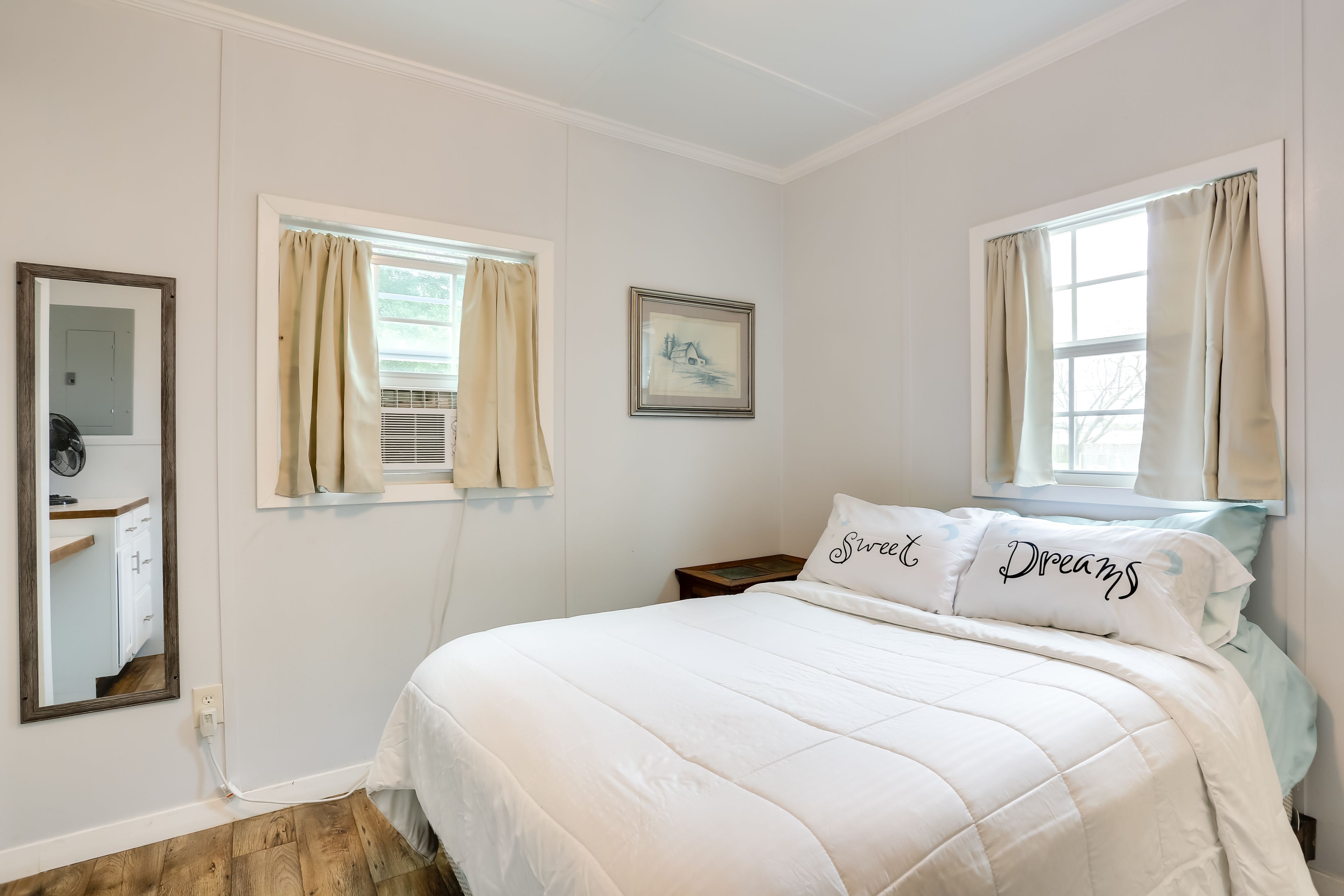 Bedroom | Queen Bed | Washer & Dryer