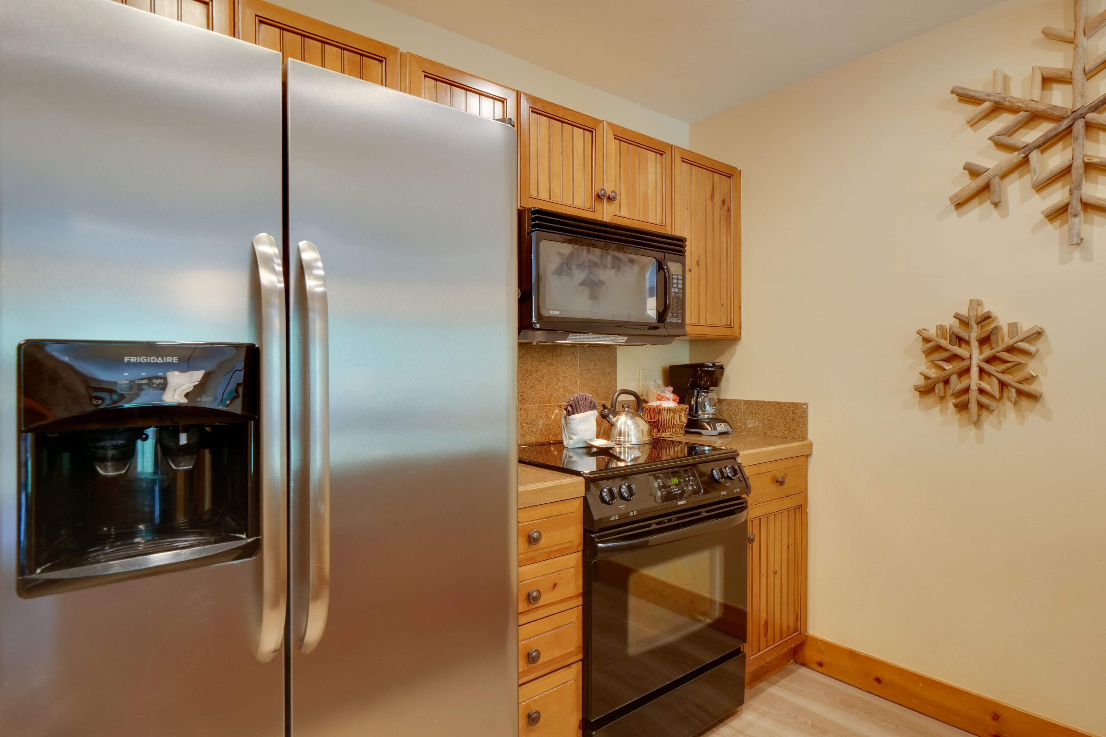 Kitchen | Cooking Basics | Dishware + Flatware