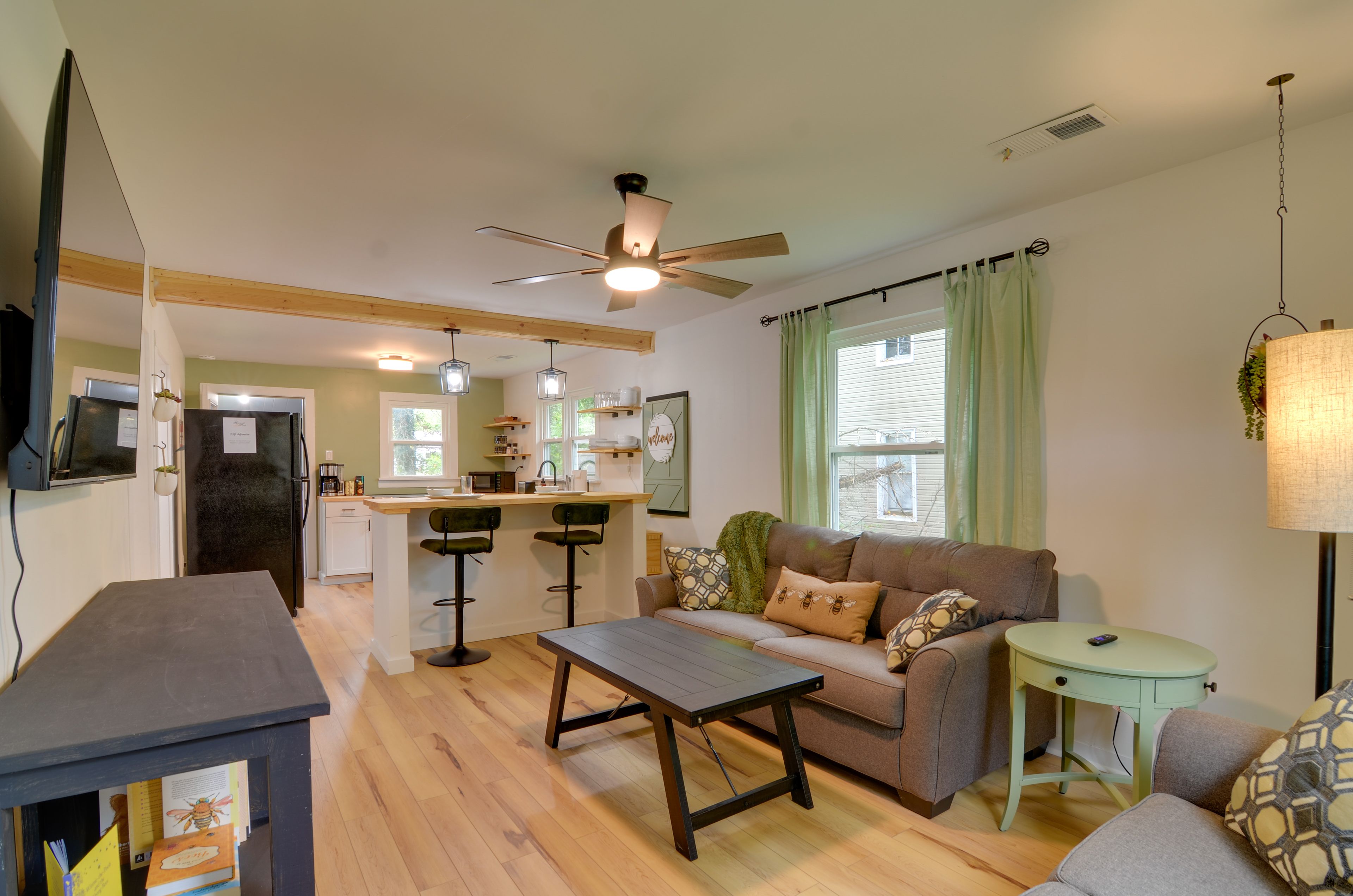 Living Area | Smart TV | Electric Fireplace | Board Games | Pack 'n Play