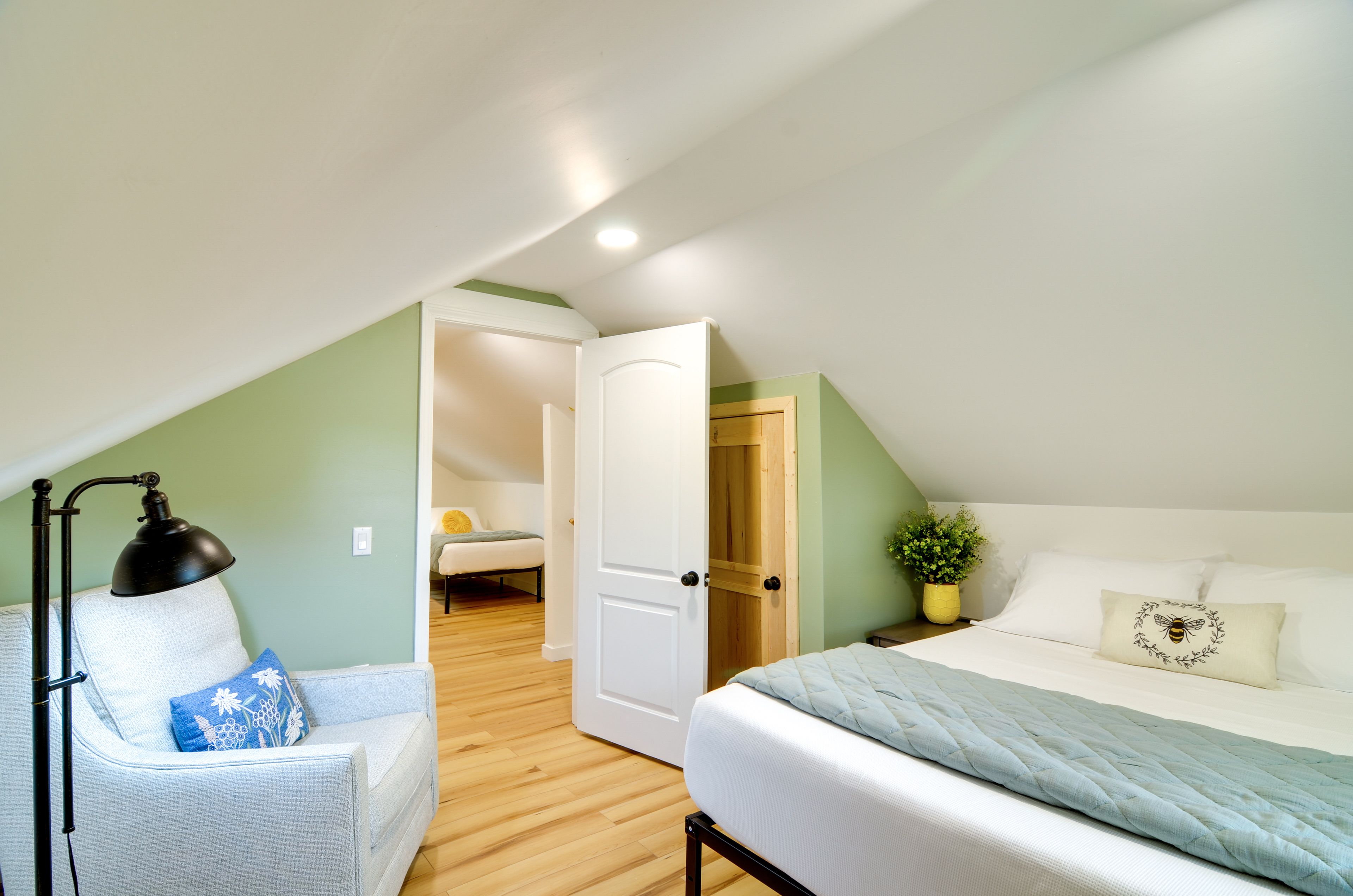 Bedroom 3 | Queen Bed | 2nd Floor