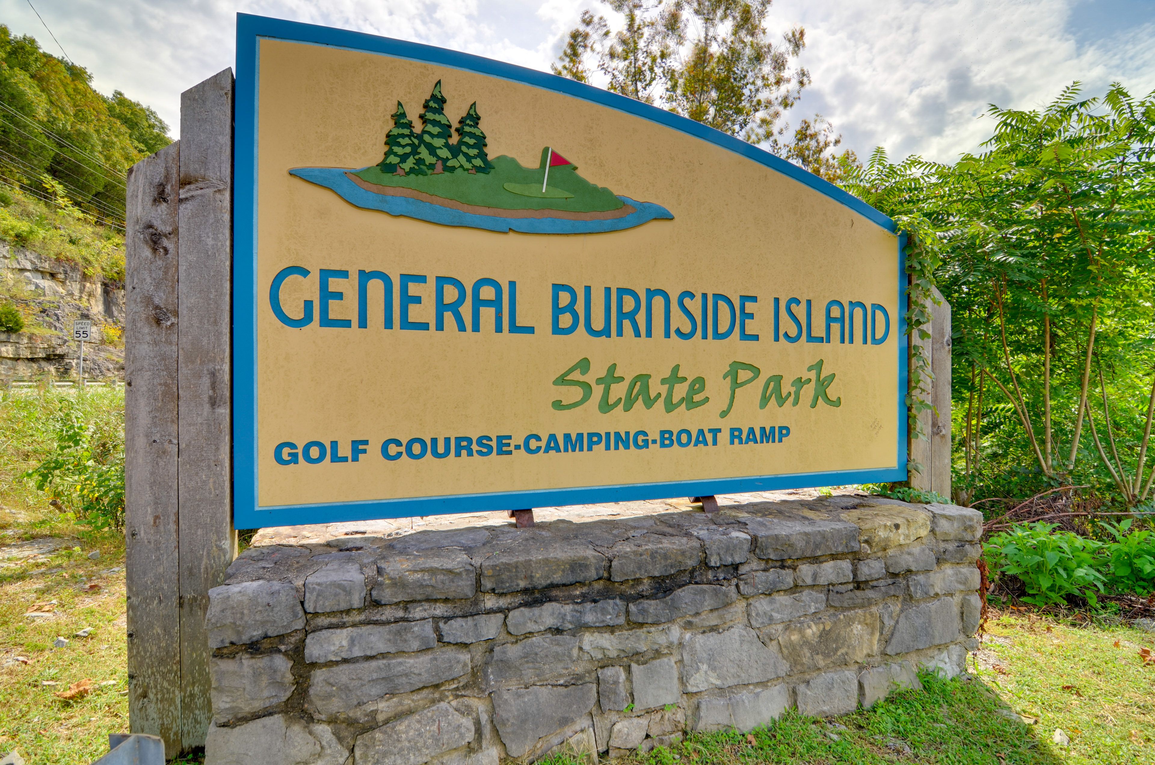 2 Mi to General Burnside Island State Park