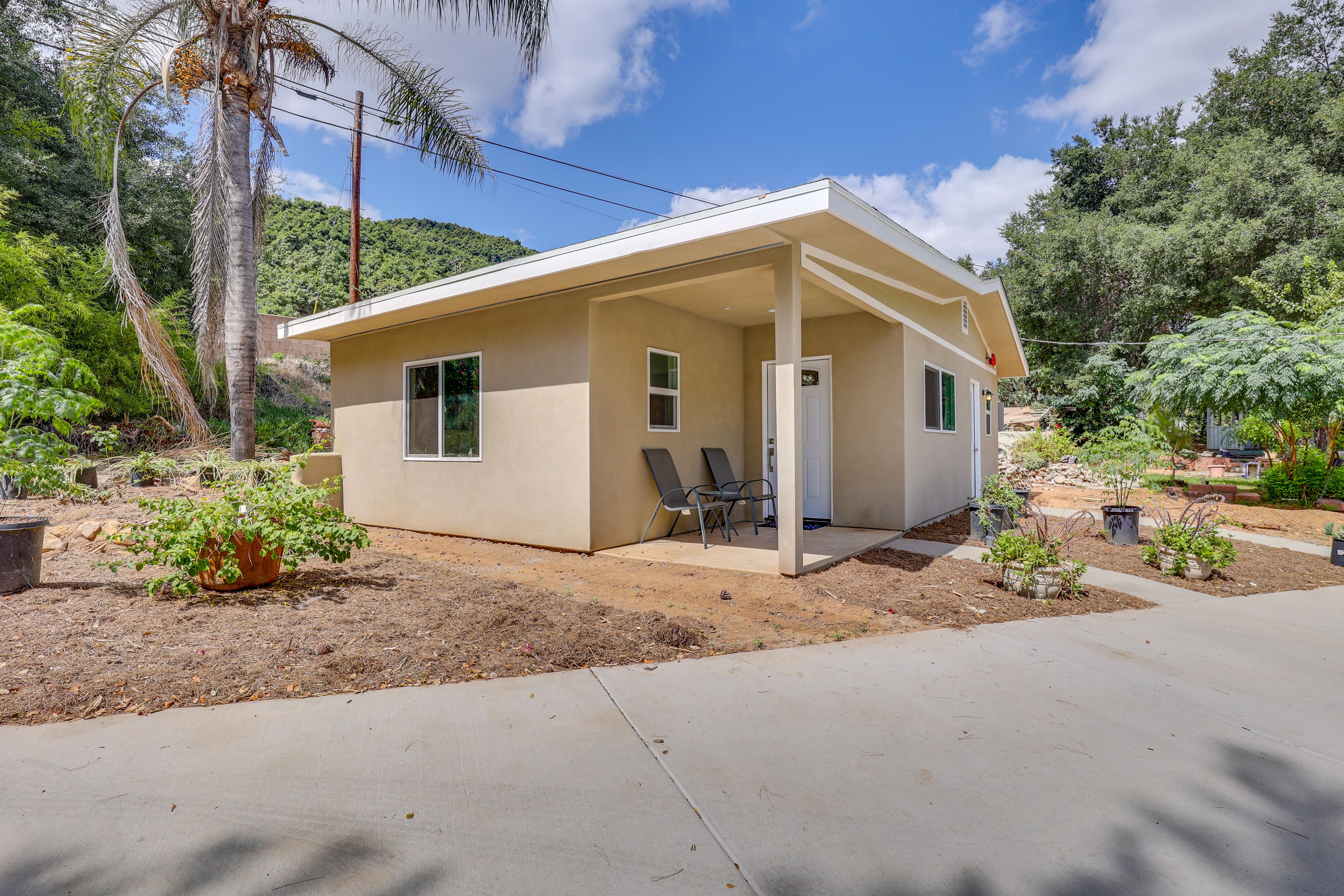 Escondido Vacation Rental | 1BR | 1BA | Steps Required | 936 Sq Ft