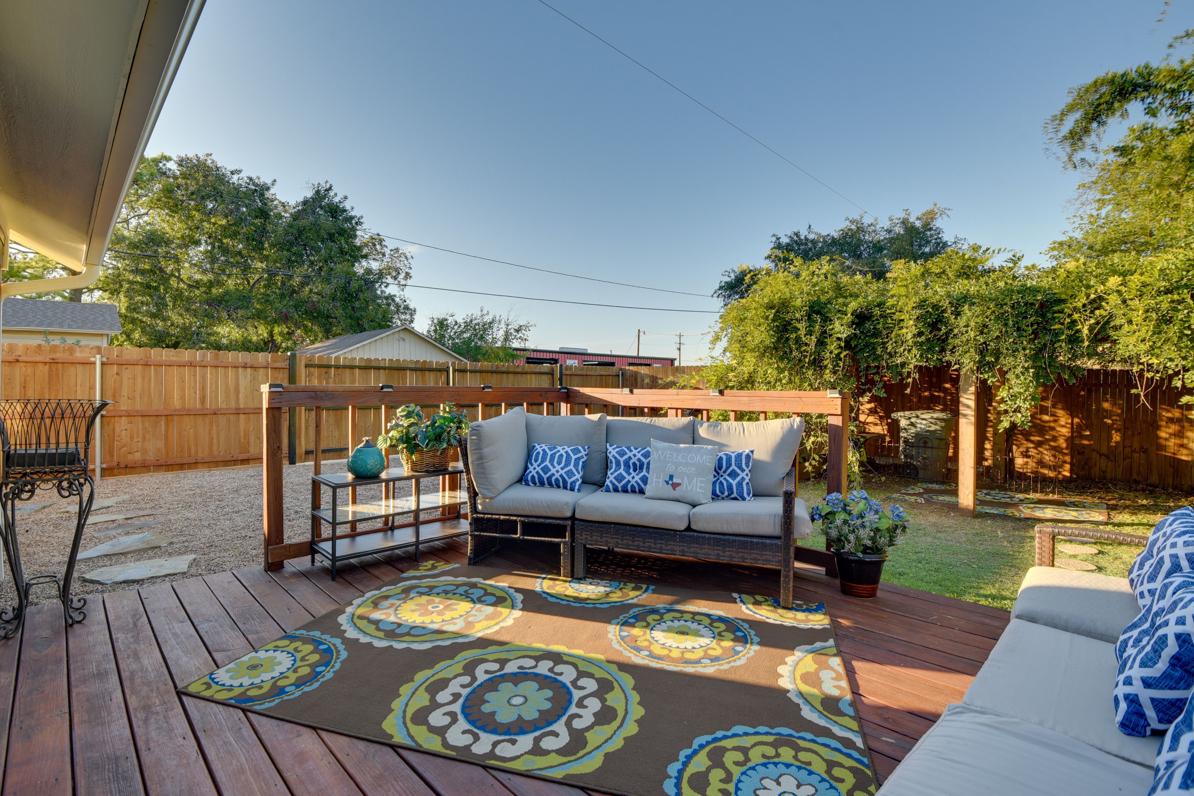 Backyard | Deck | Grill