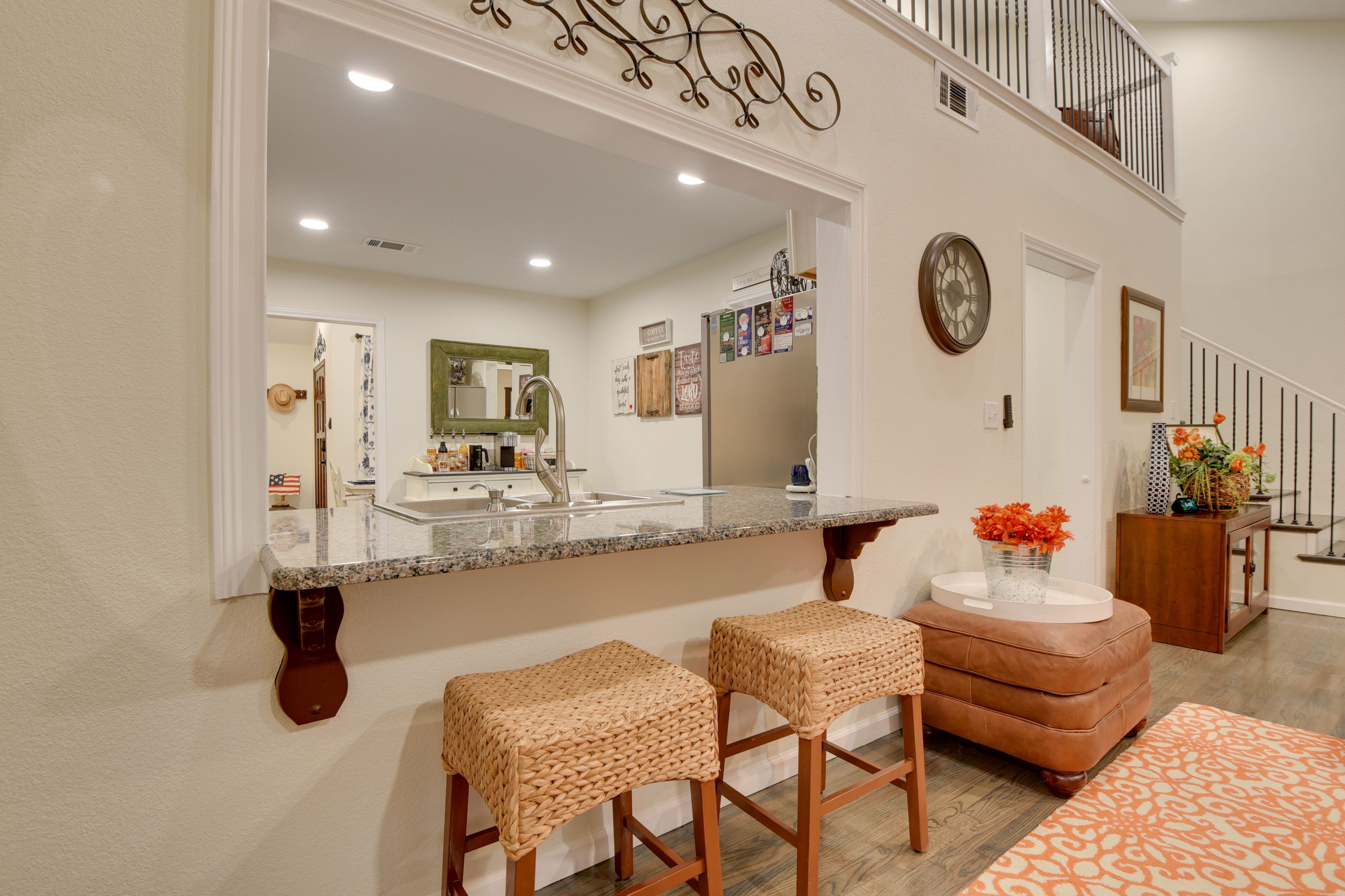 Kitchen | Bar Seating