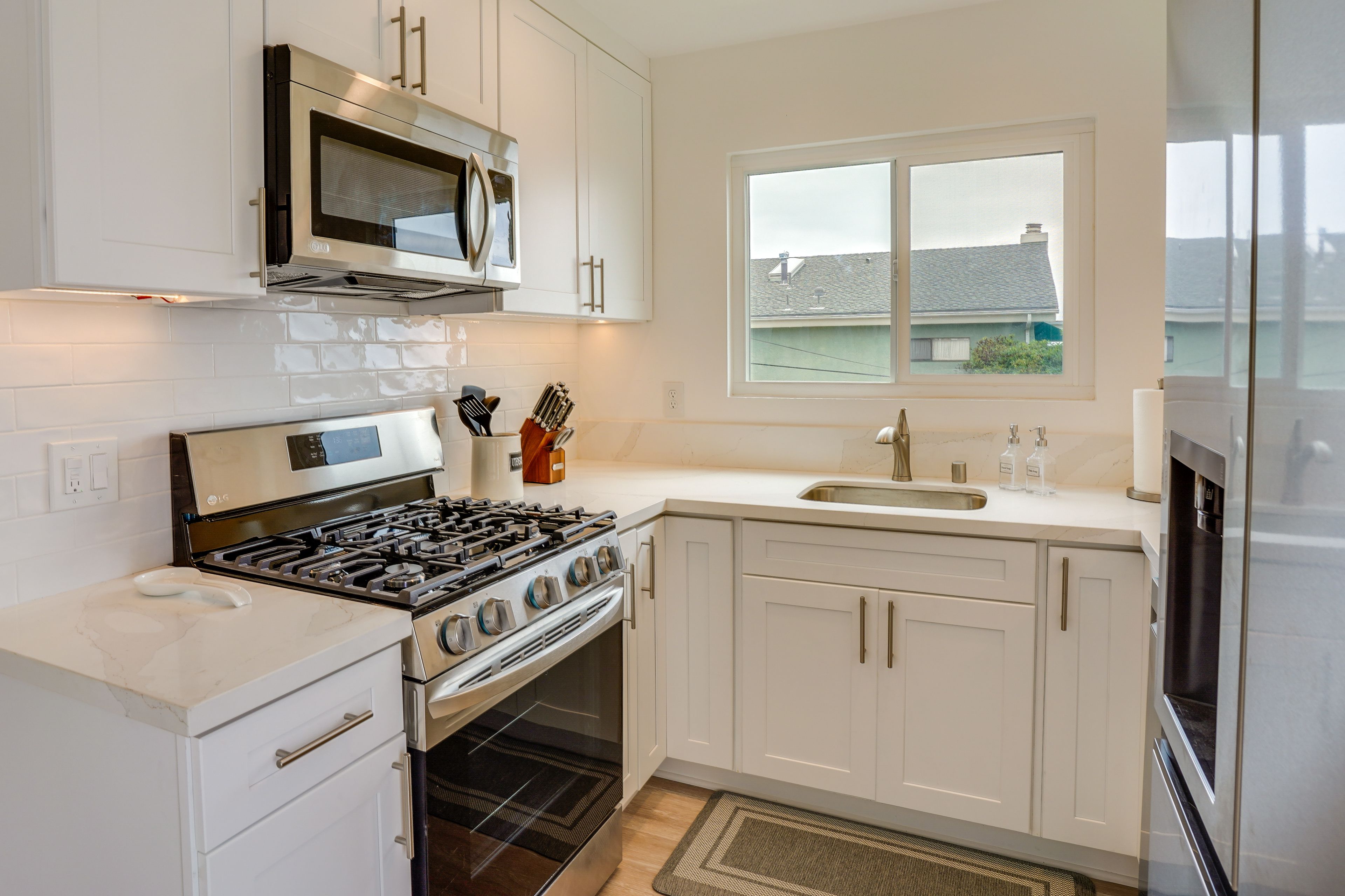 Kitchen | Fully Stocked