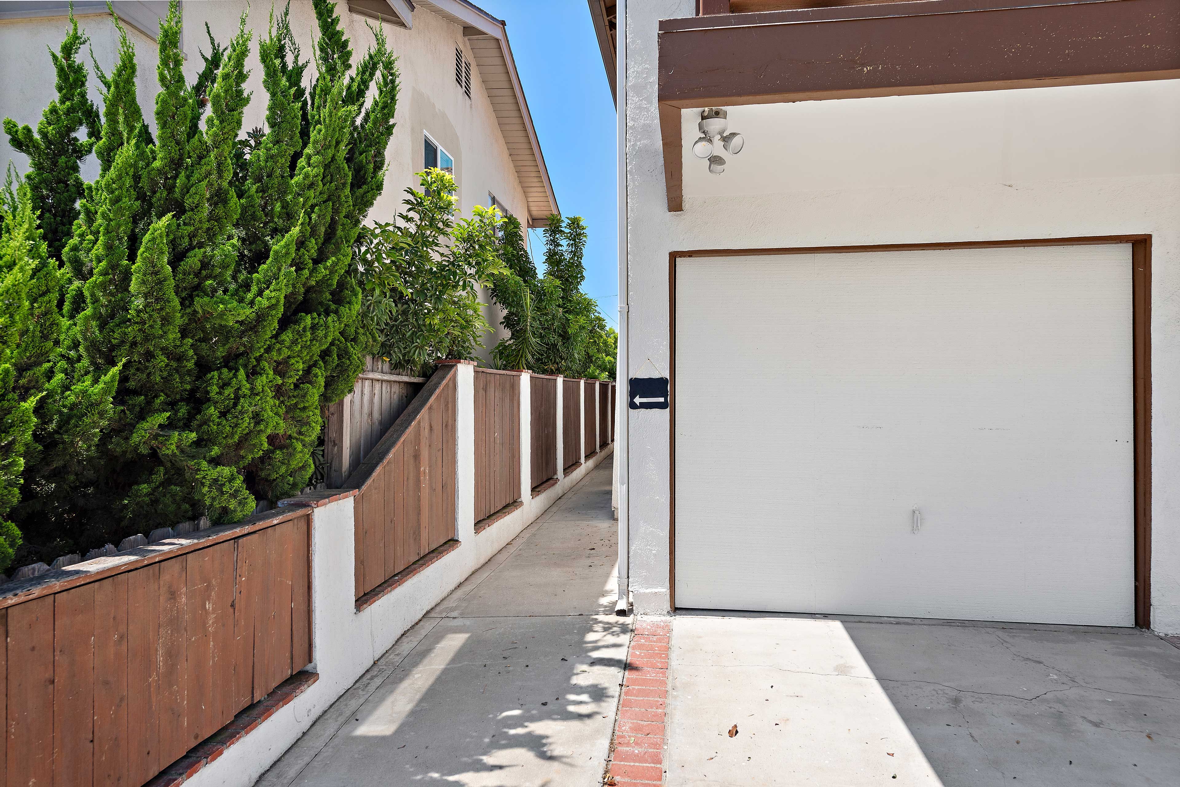 Home Exterior | 2nd-Floor Unit