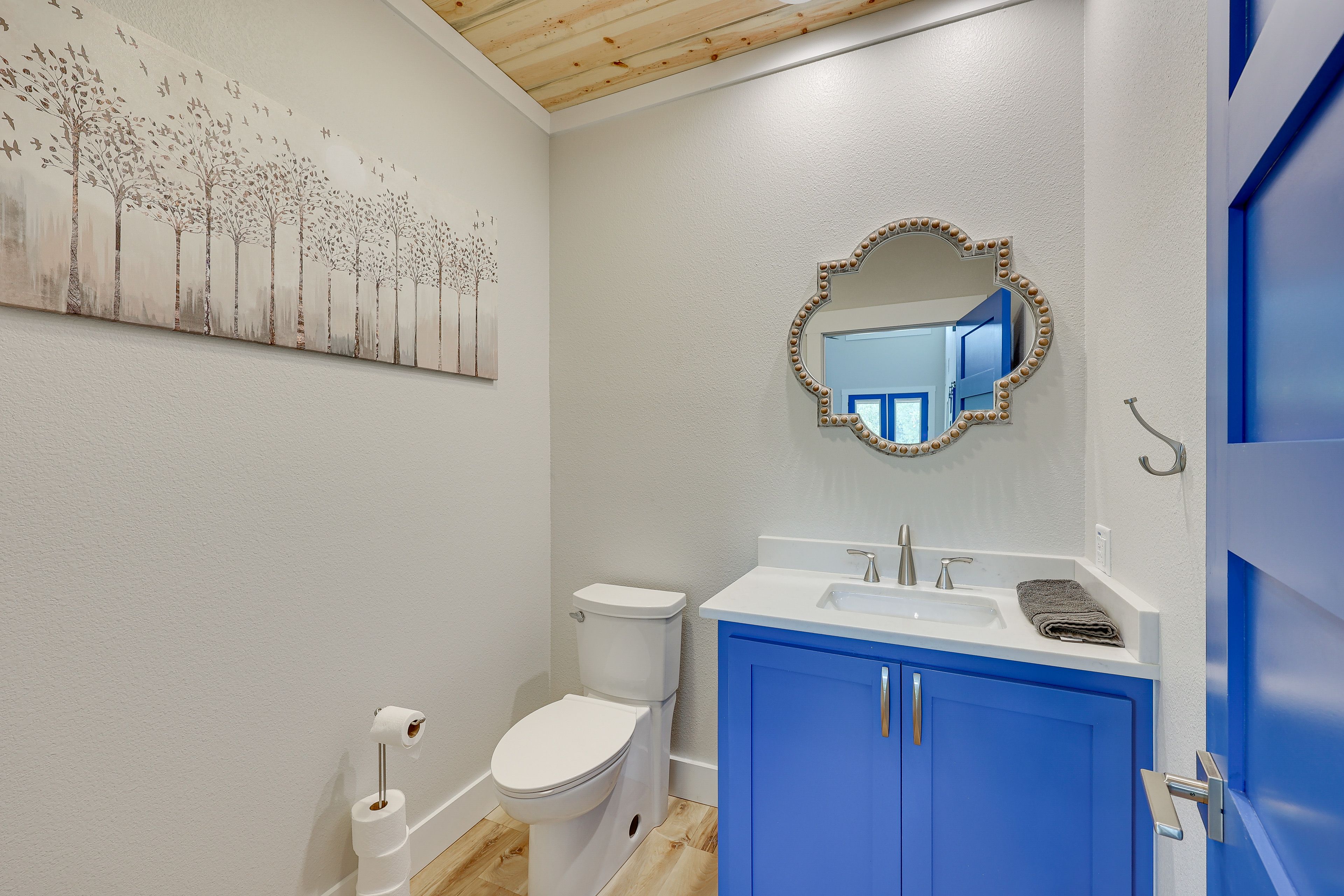 Half Bathroom | Complimentary Toiletries