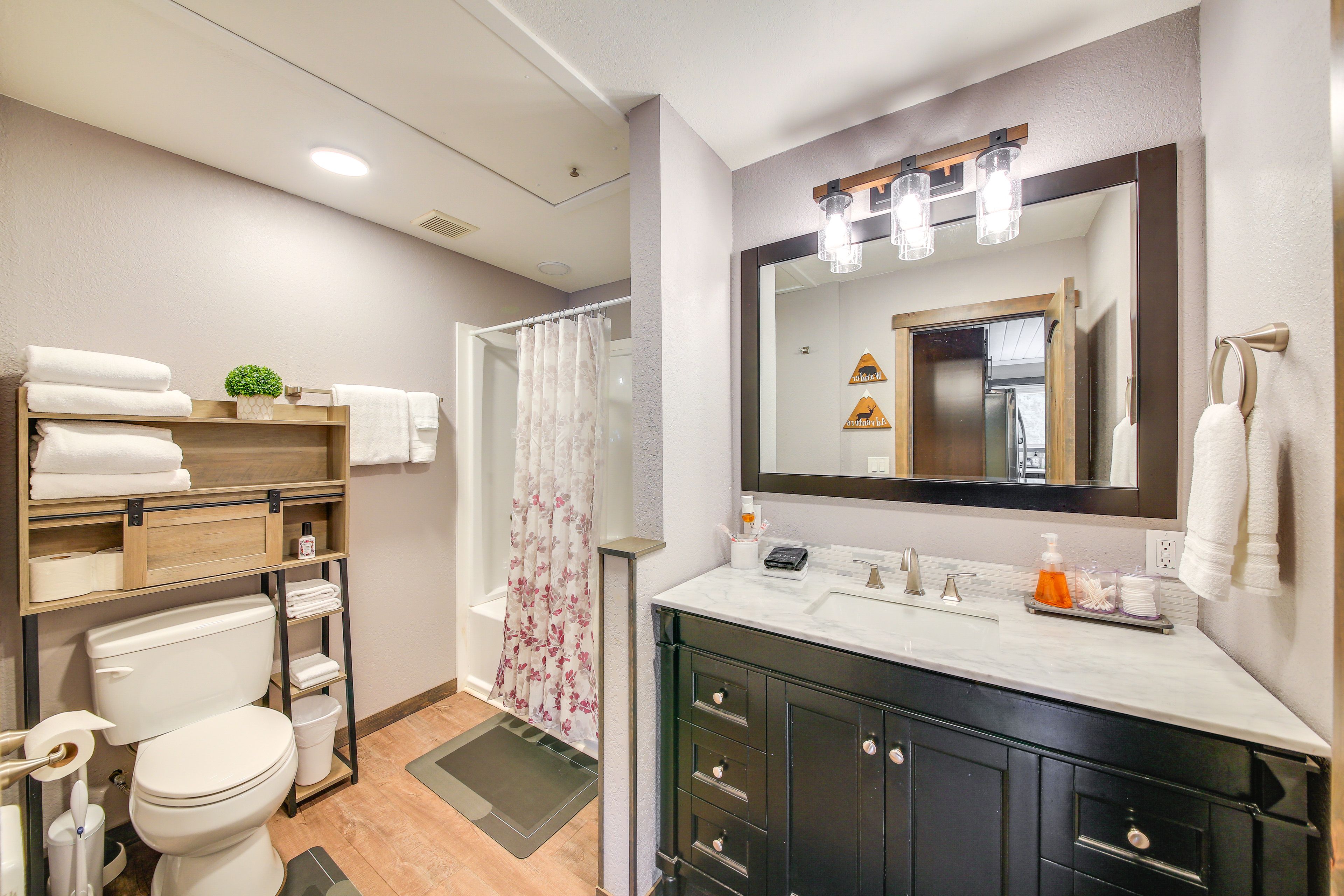 Full Bathroom