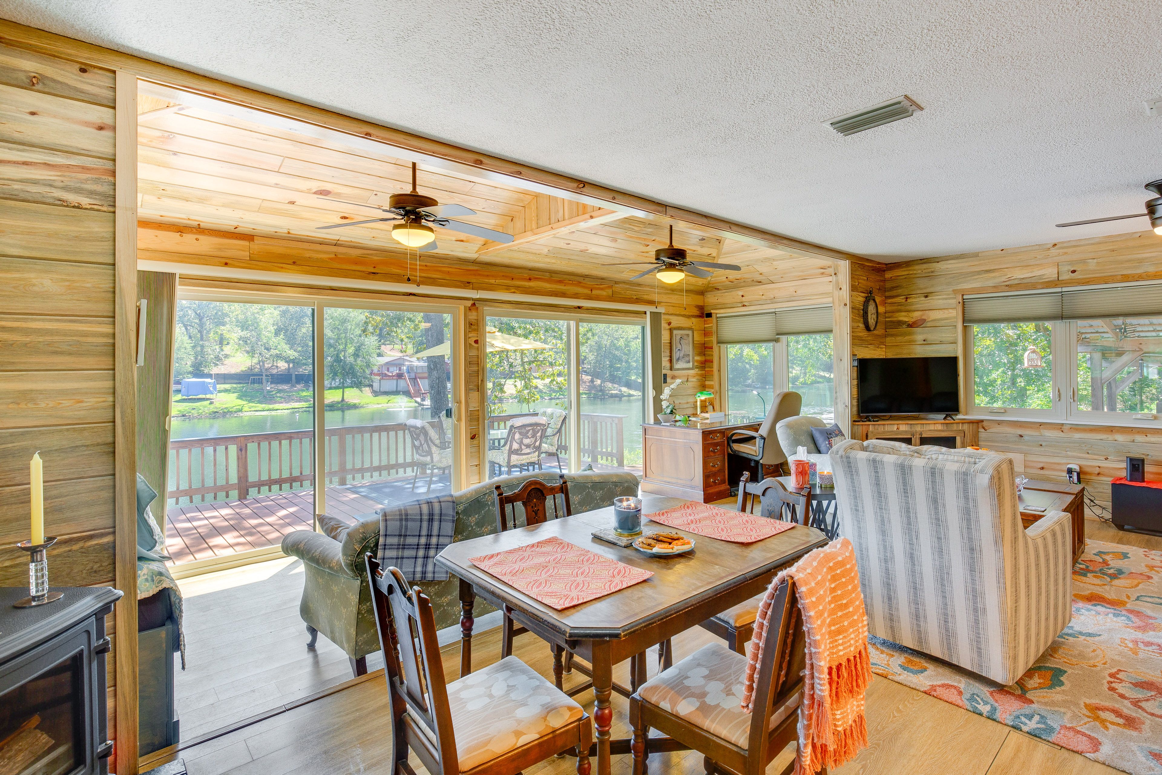 Dining Room | Dedicated Workspace | Dishware & Flatware