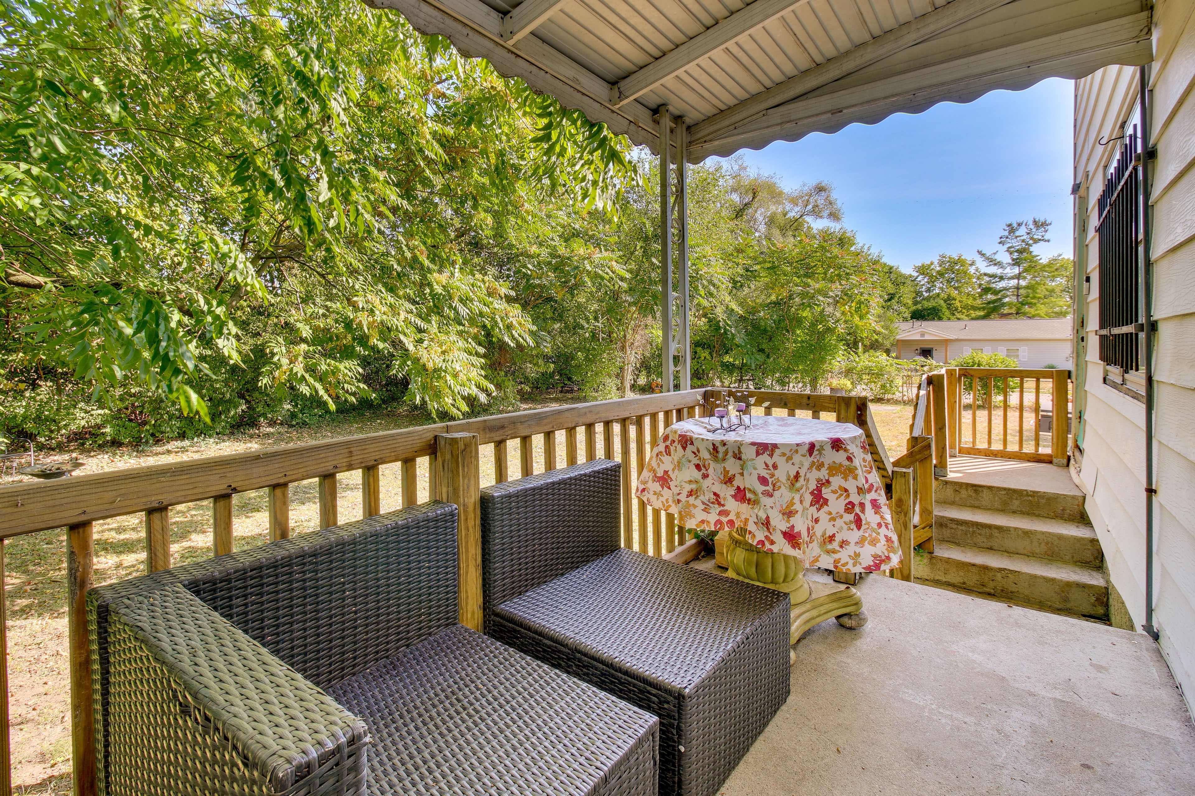 Cincinnati Vacation Rental | 3BR | 2BA | 1,300 Sq Ft | Stairs Required