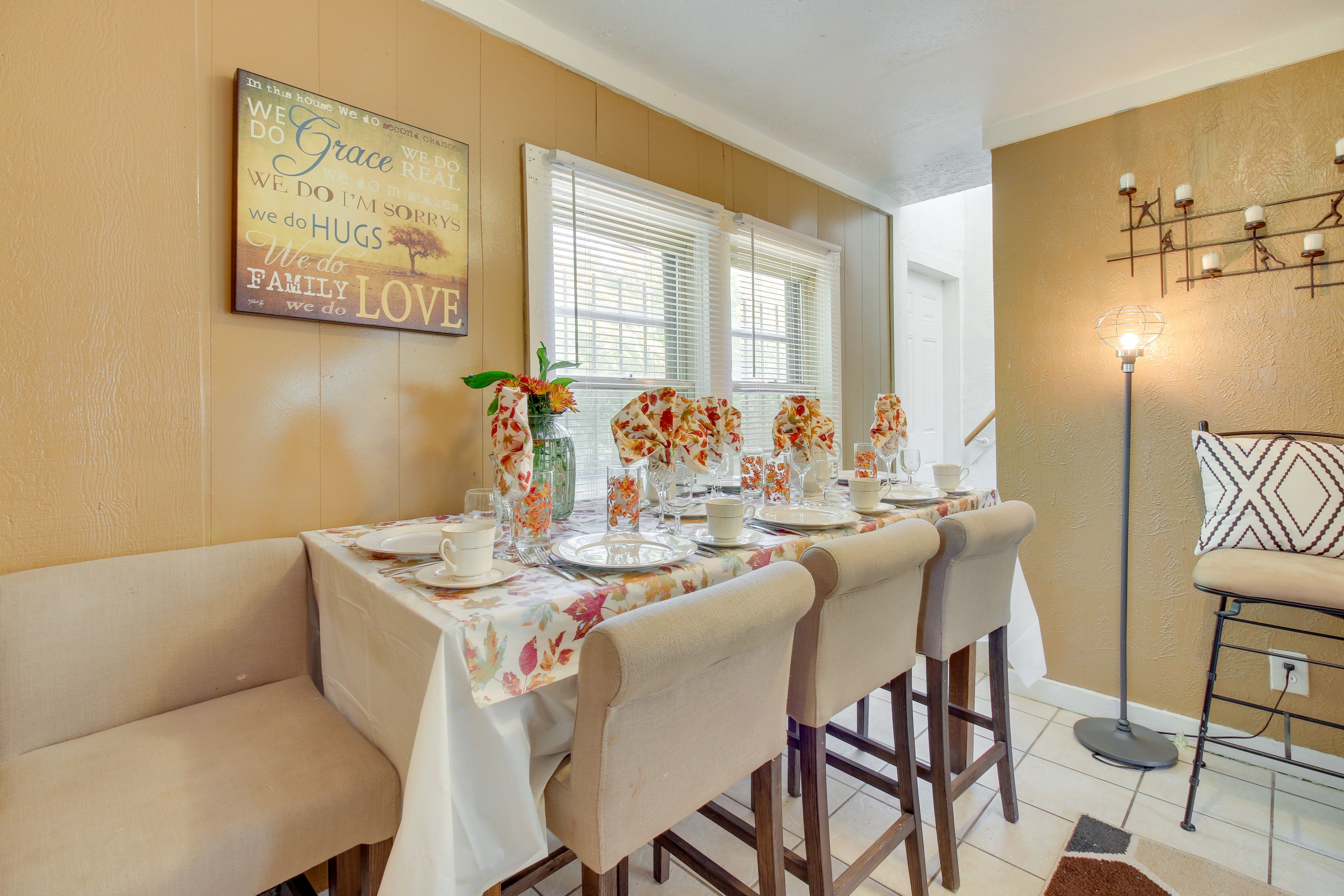 Dining Area | Dishware/Flatware | Trash Bags/Paper Towels