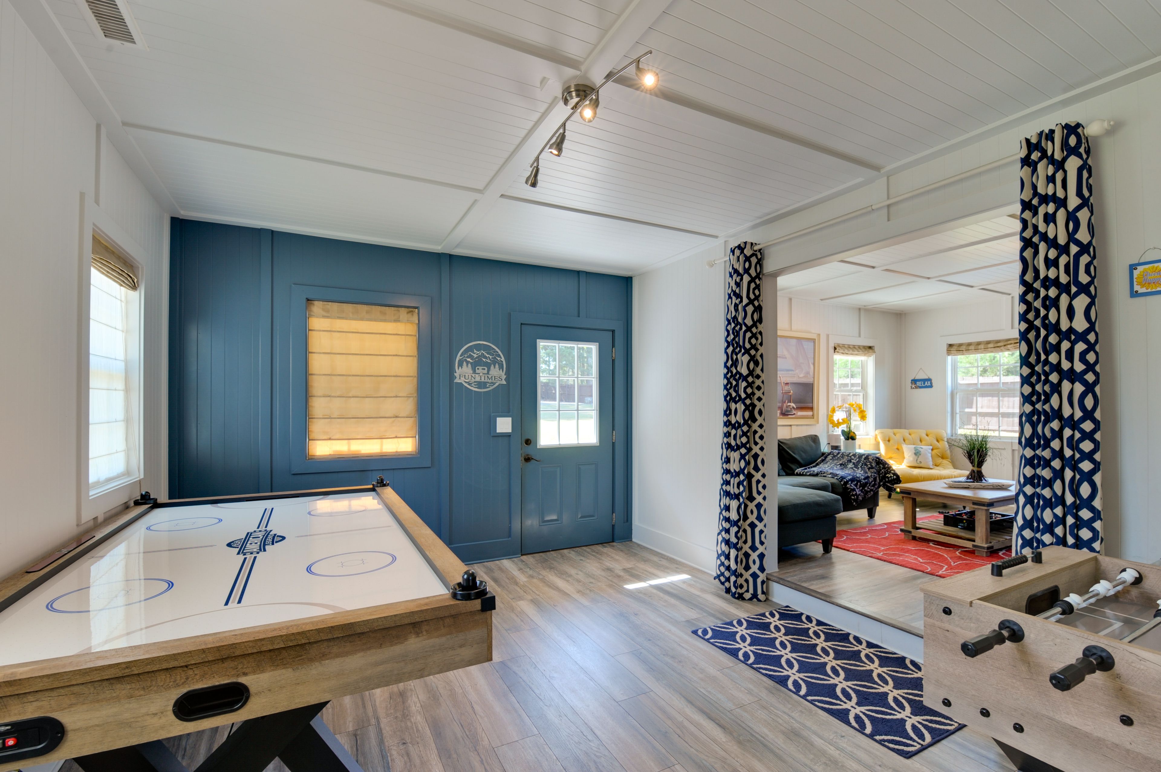 Interior | Bedrooms/Full Bathrooms on 1st Floor