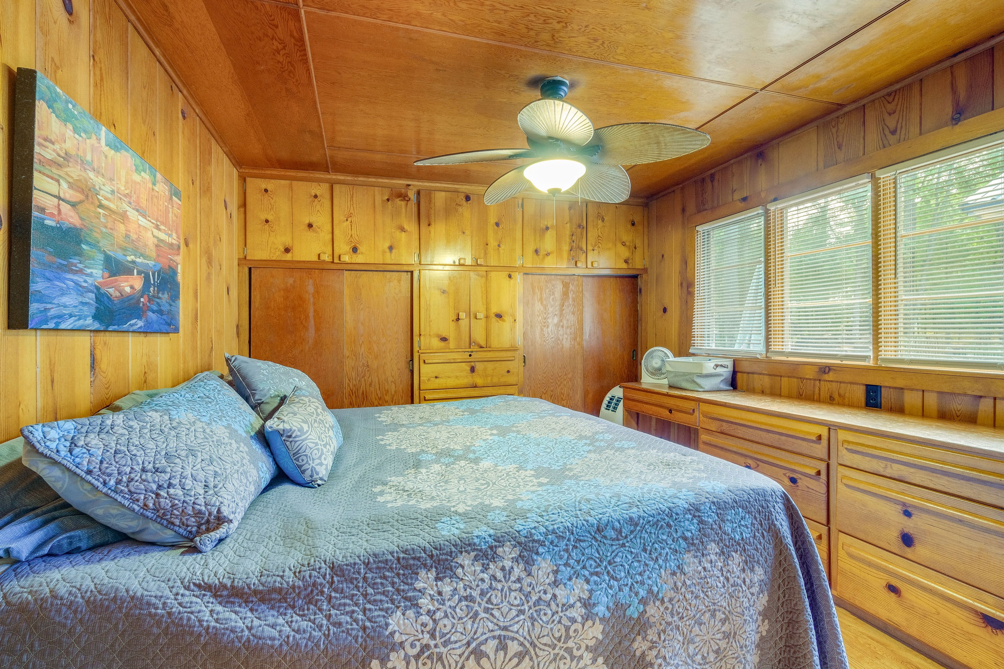 Bedroom 2 | King Bed