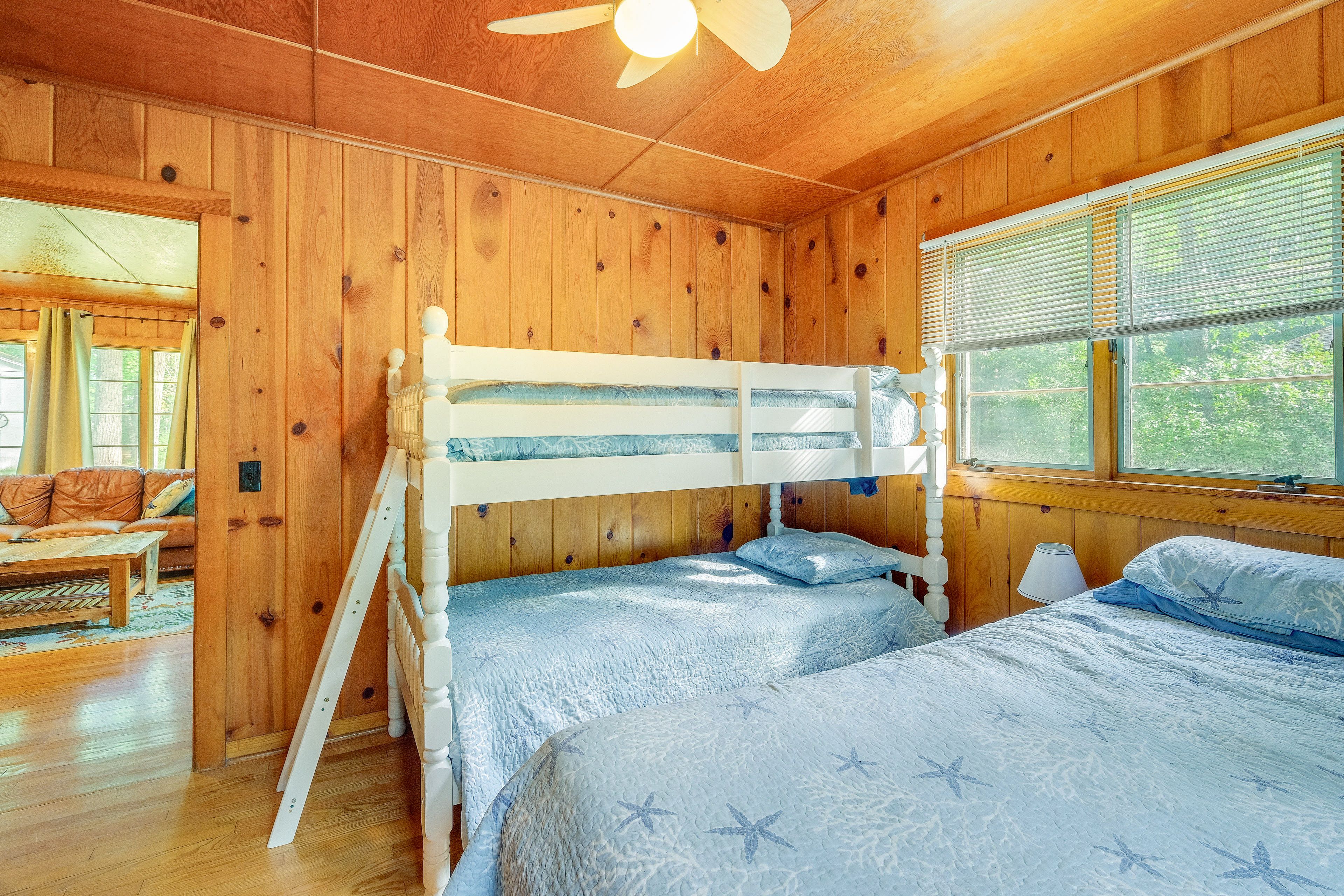Bedroom 3 | Queen Bed | Twin Bunk Bed