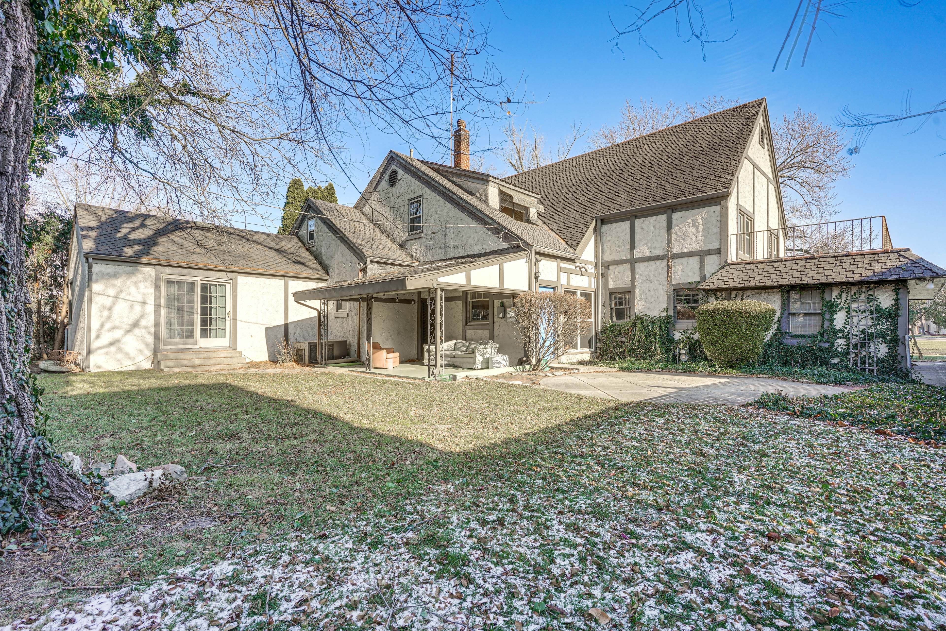 Covered Patio | Shared Yard | Long-Term Tenants On-Site