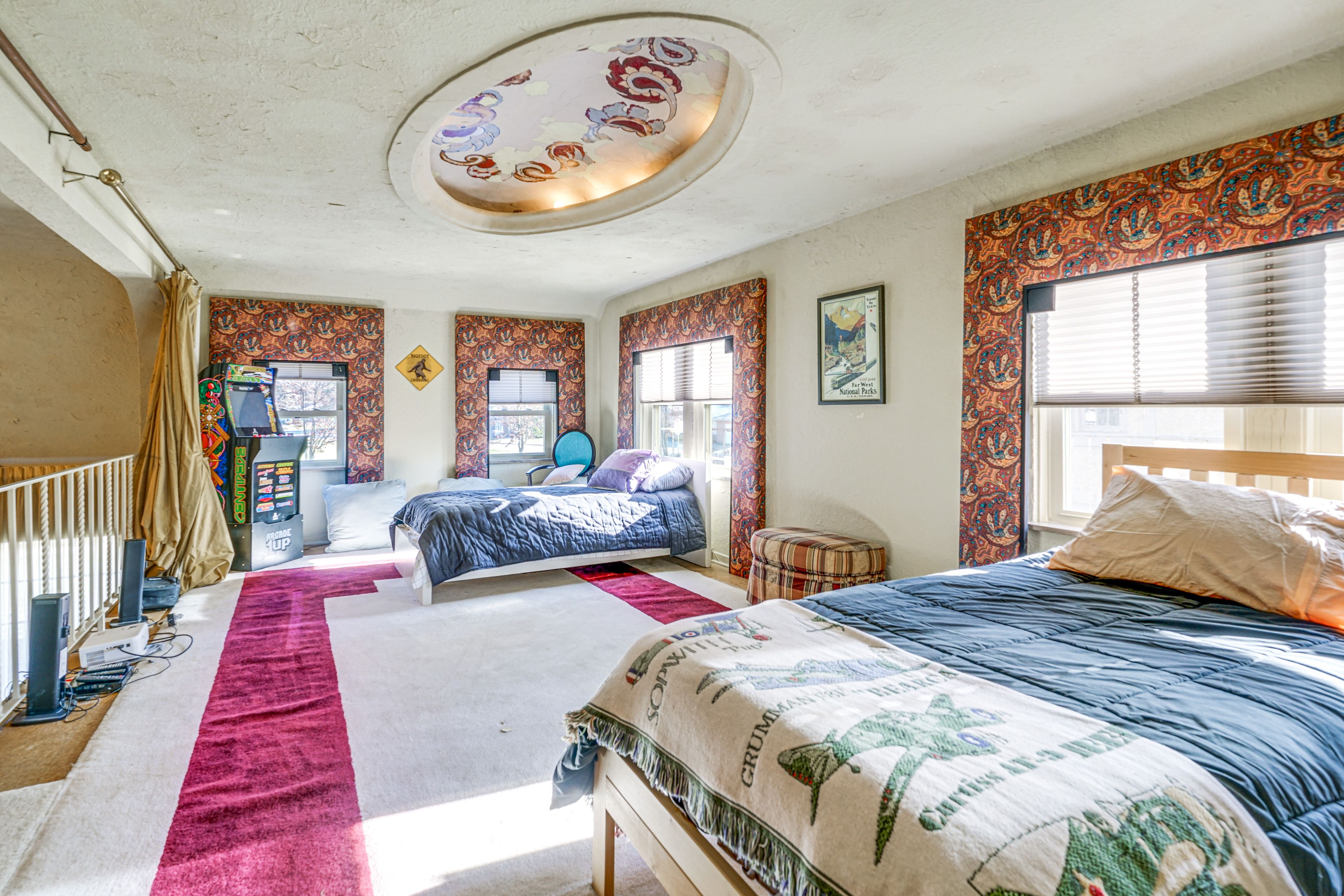 Loft | Twin XL Bed | Twin Bed | 2nd Floor | Stairs Required
