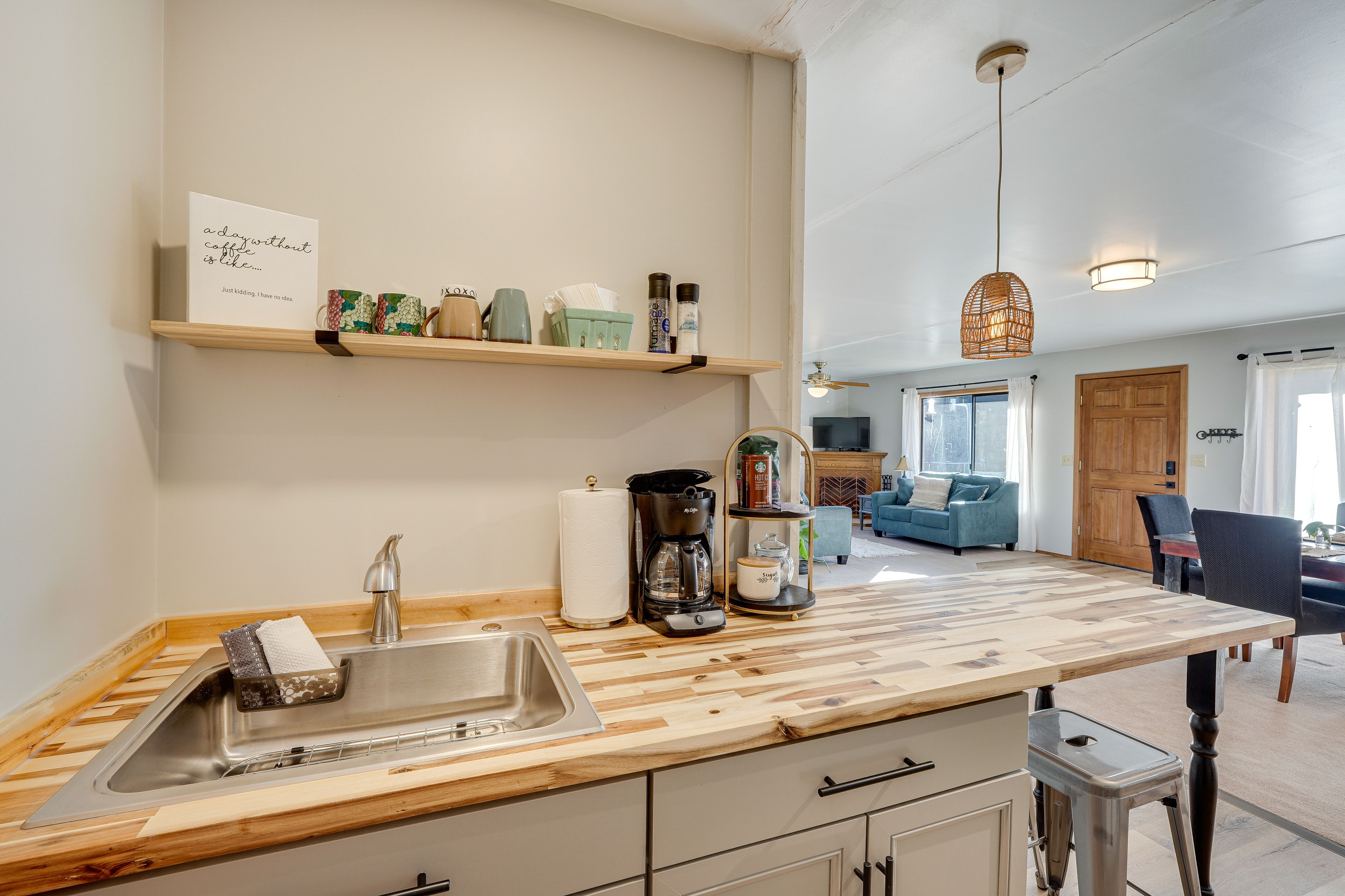 Kitchenette | Hot Plate