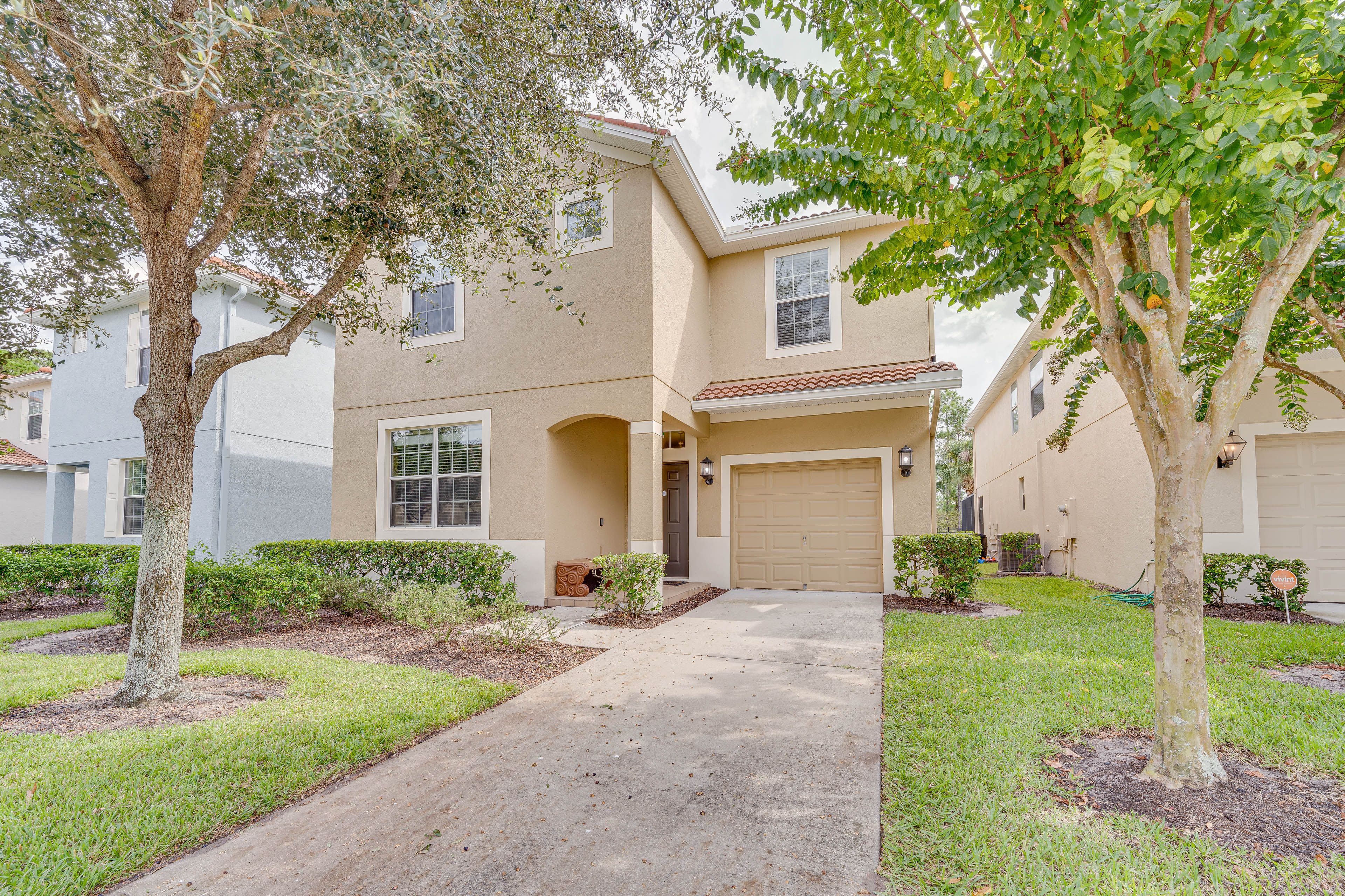House Exterior | Parking | Driveway (2 Vehicles) | Free Street Parking