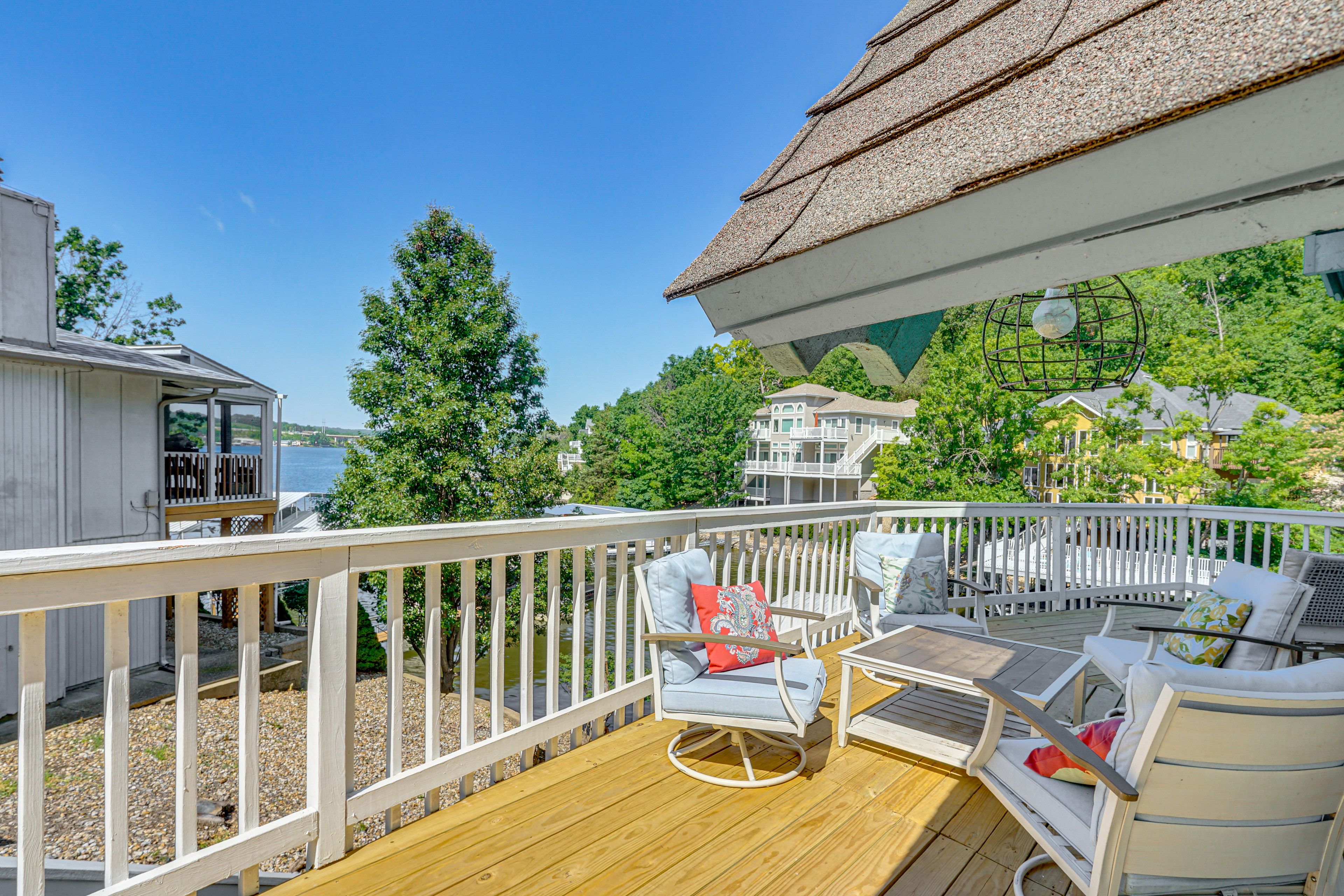 Private Deck