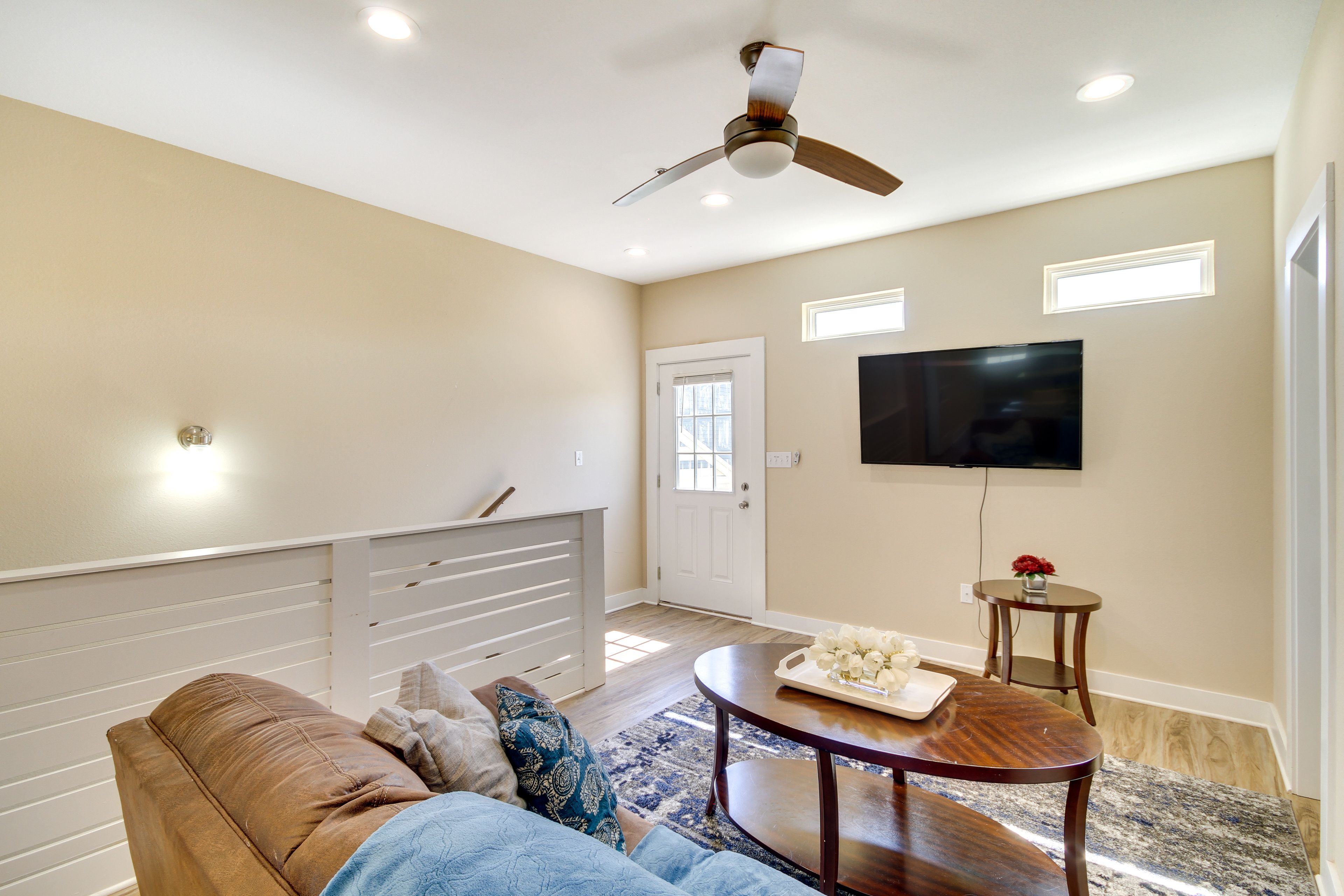 Living Room | Central A/C & Heat | Interior Stairs Required