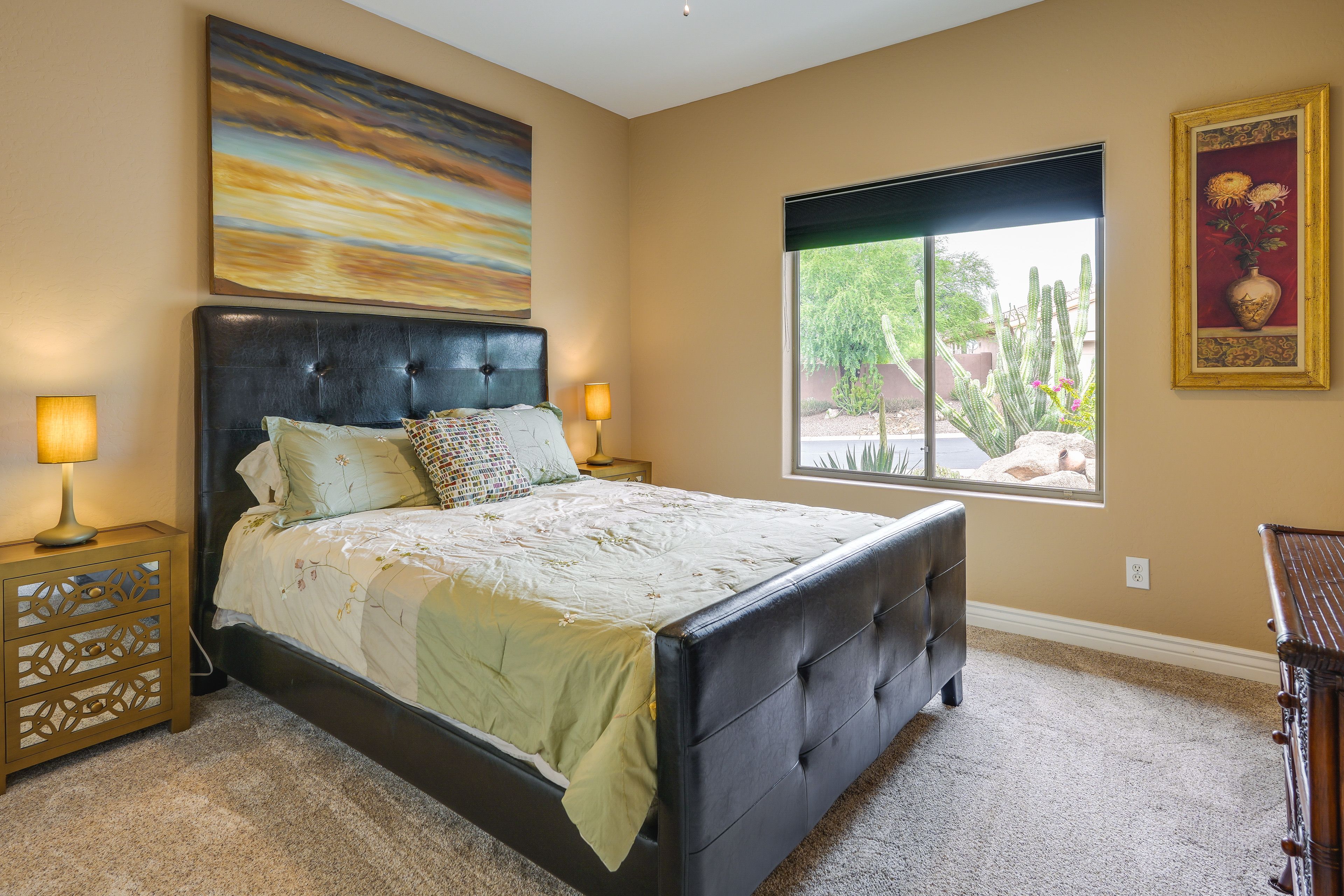 Bedroom 2 | Queen Bed