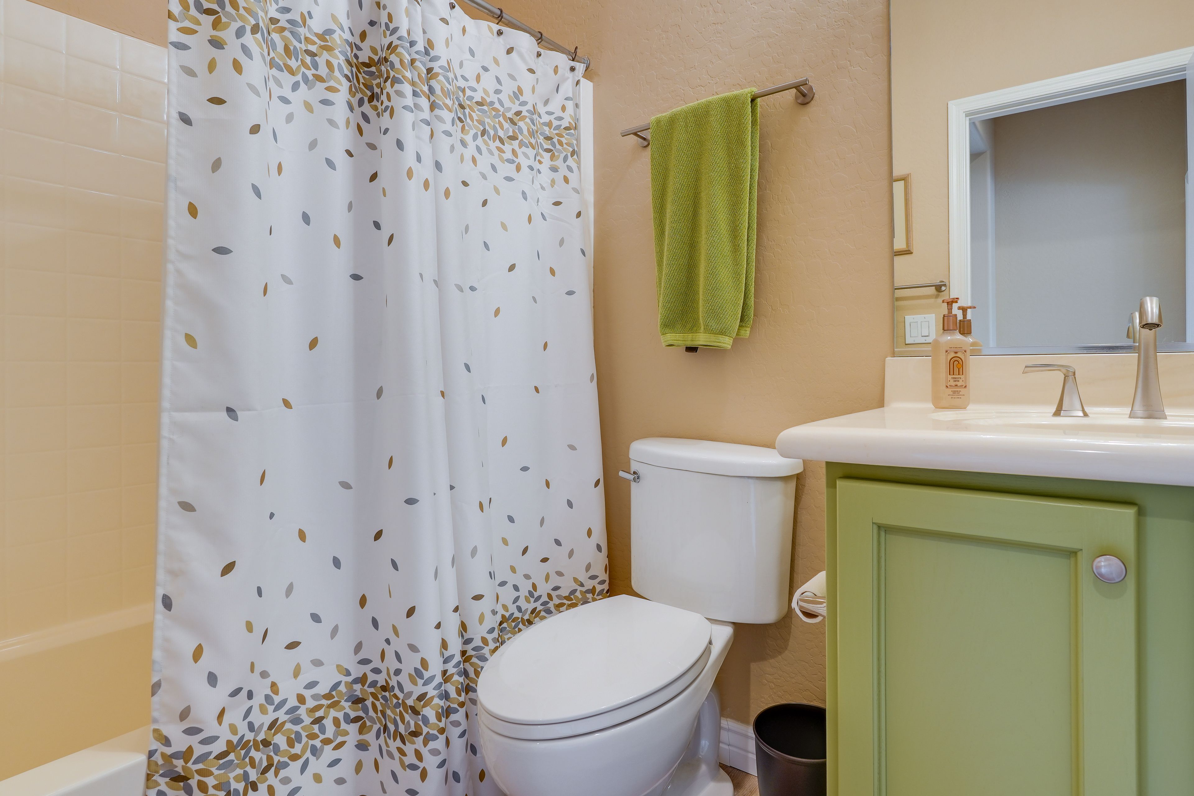 Full Bathroom