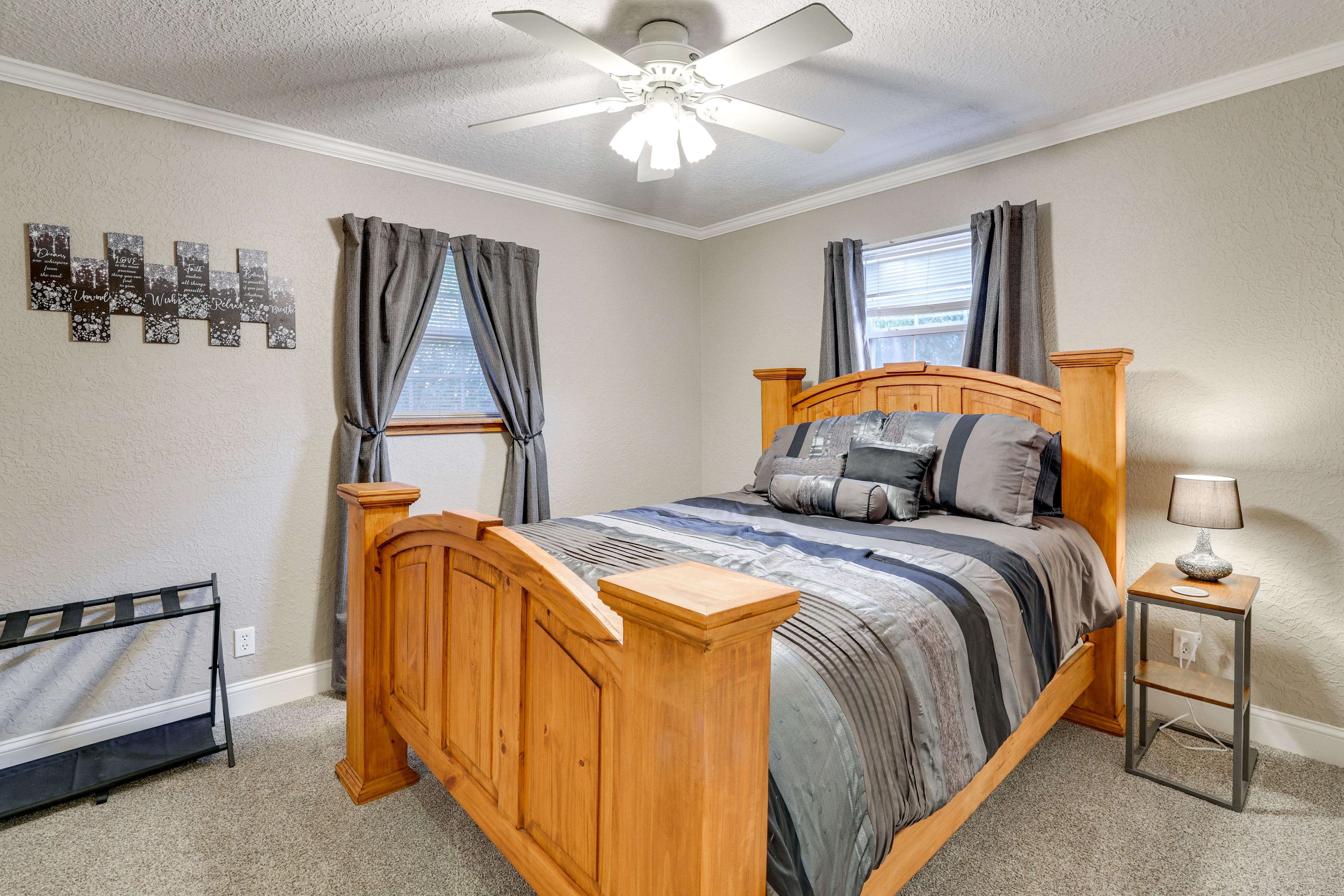 Bedroom 3 | Queen Bed