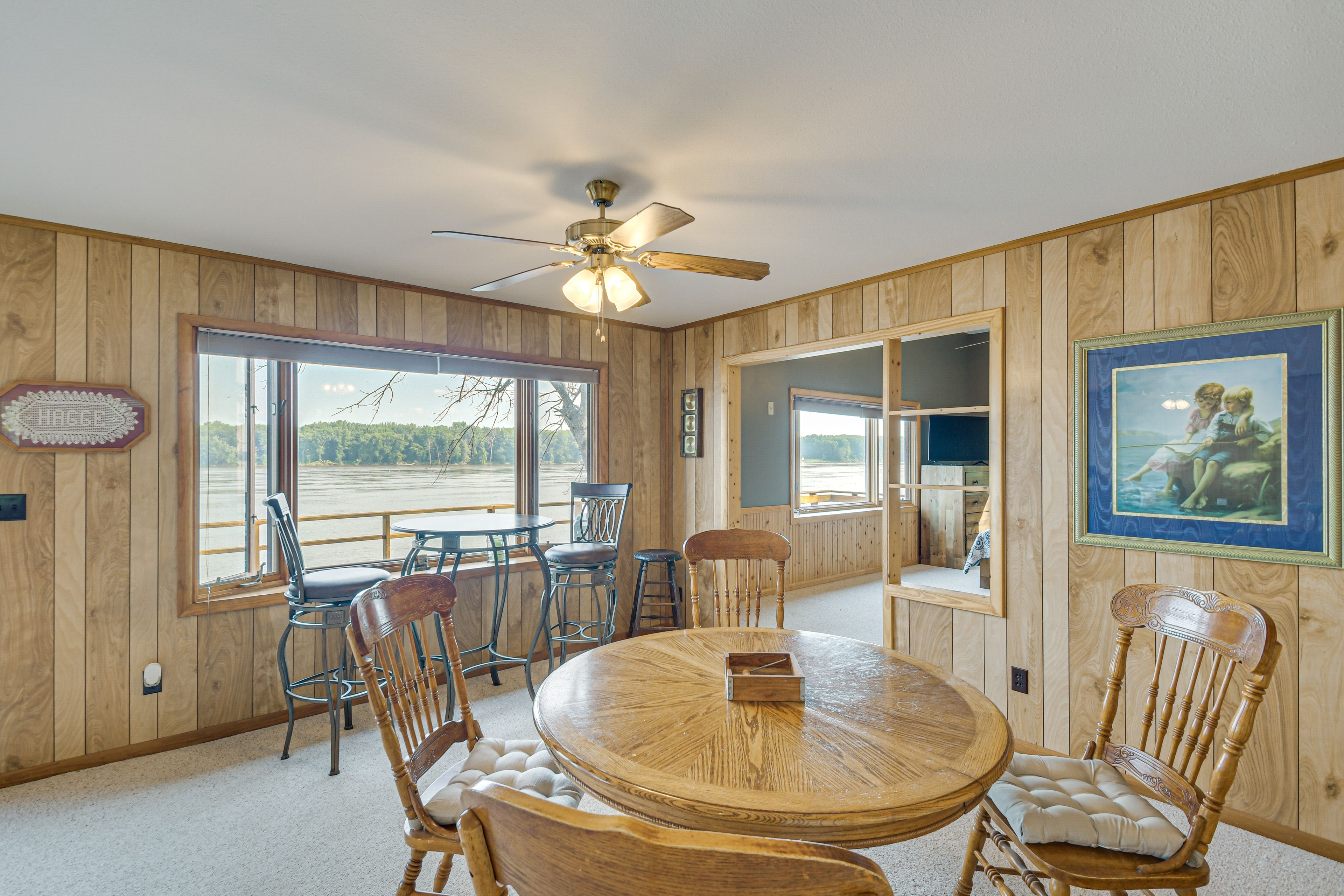 Dining Area | Open Floor Plan