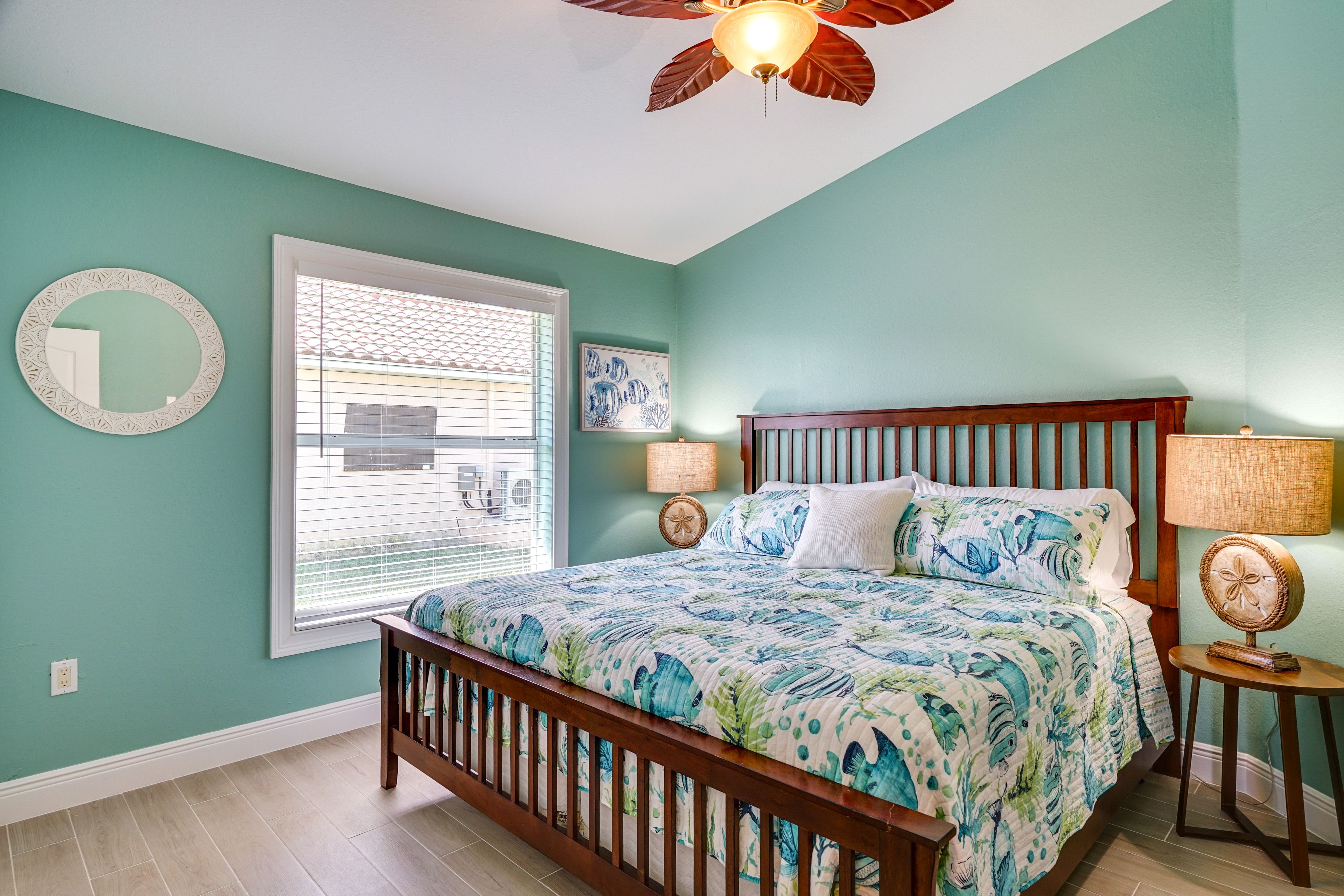 Bedroom 2 | King Bed