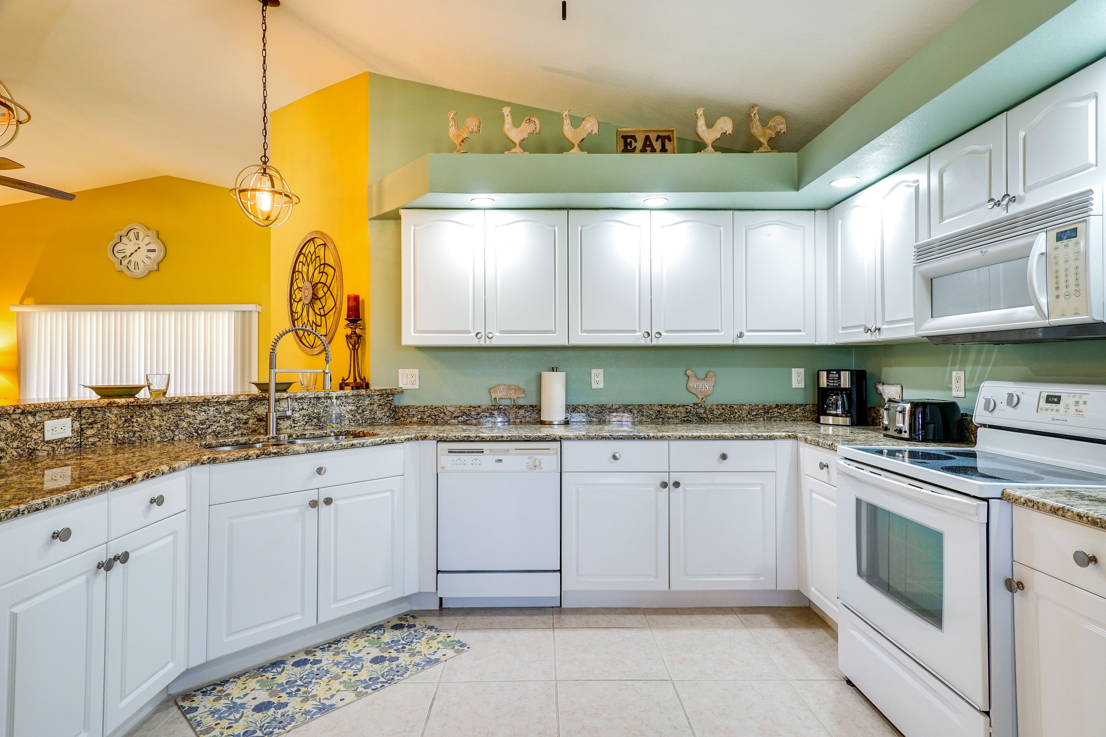 Kitchen | Trash Bags & Paper Towels