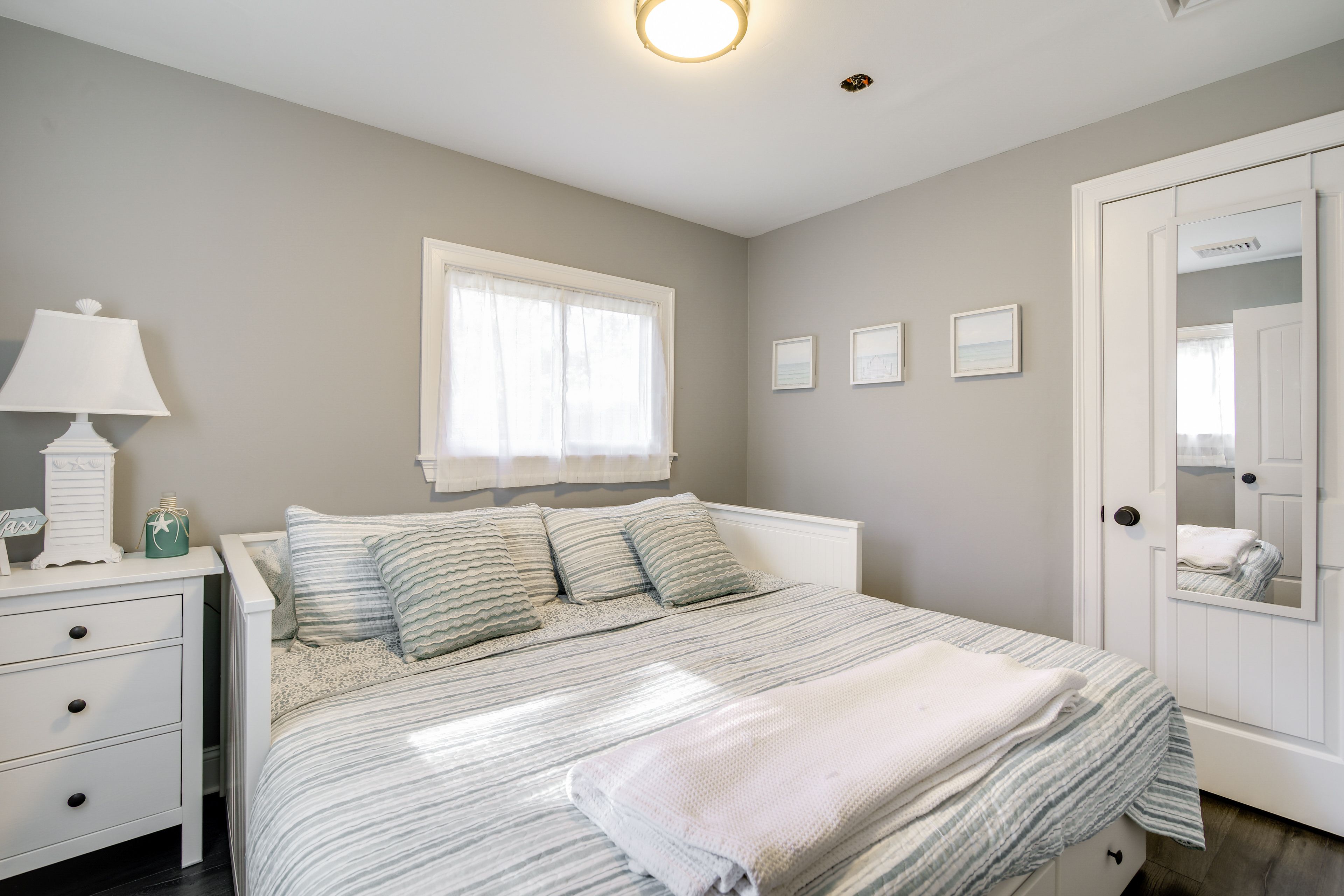 Bedroom 1 | King Bed | Linens Provided