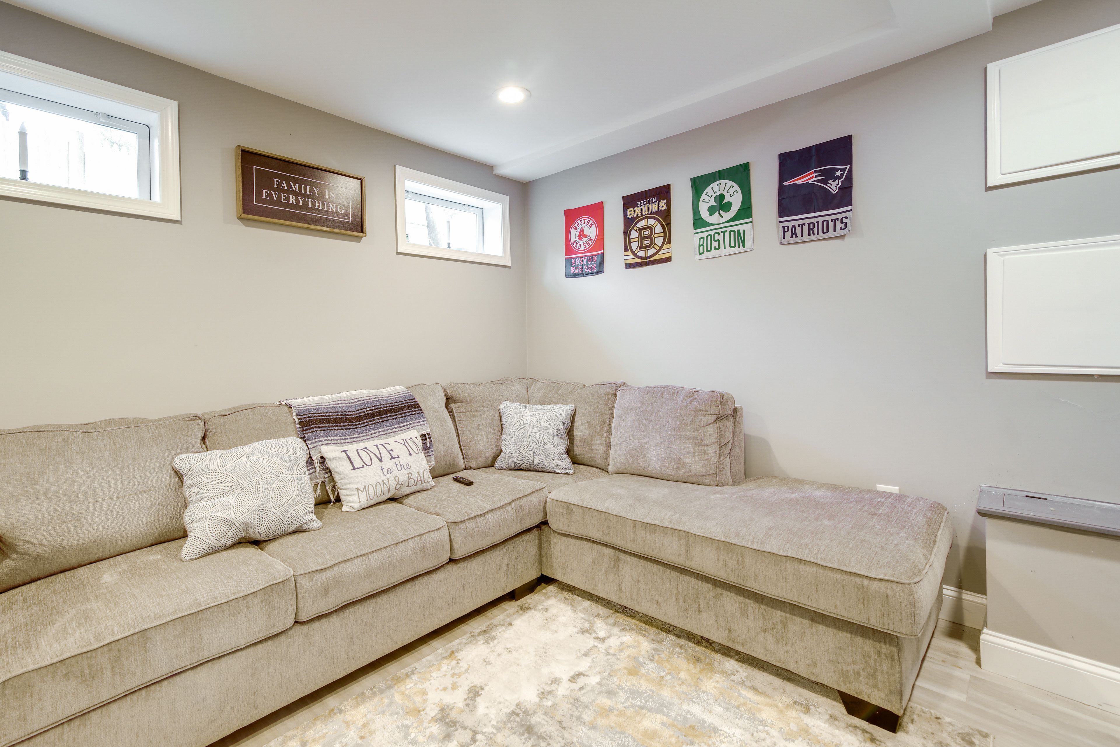 Basement | Queen Sleeper Sofa | Smart TV