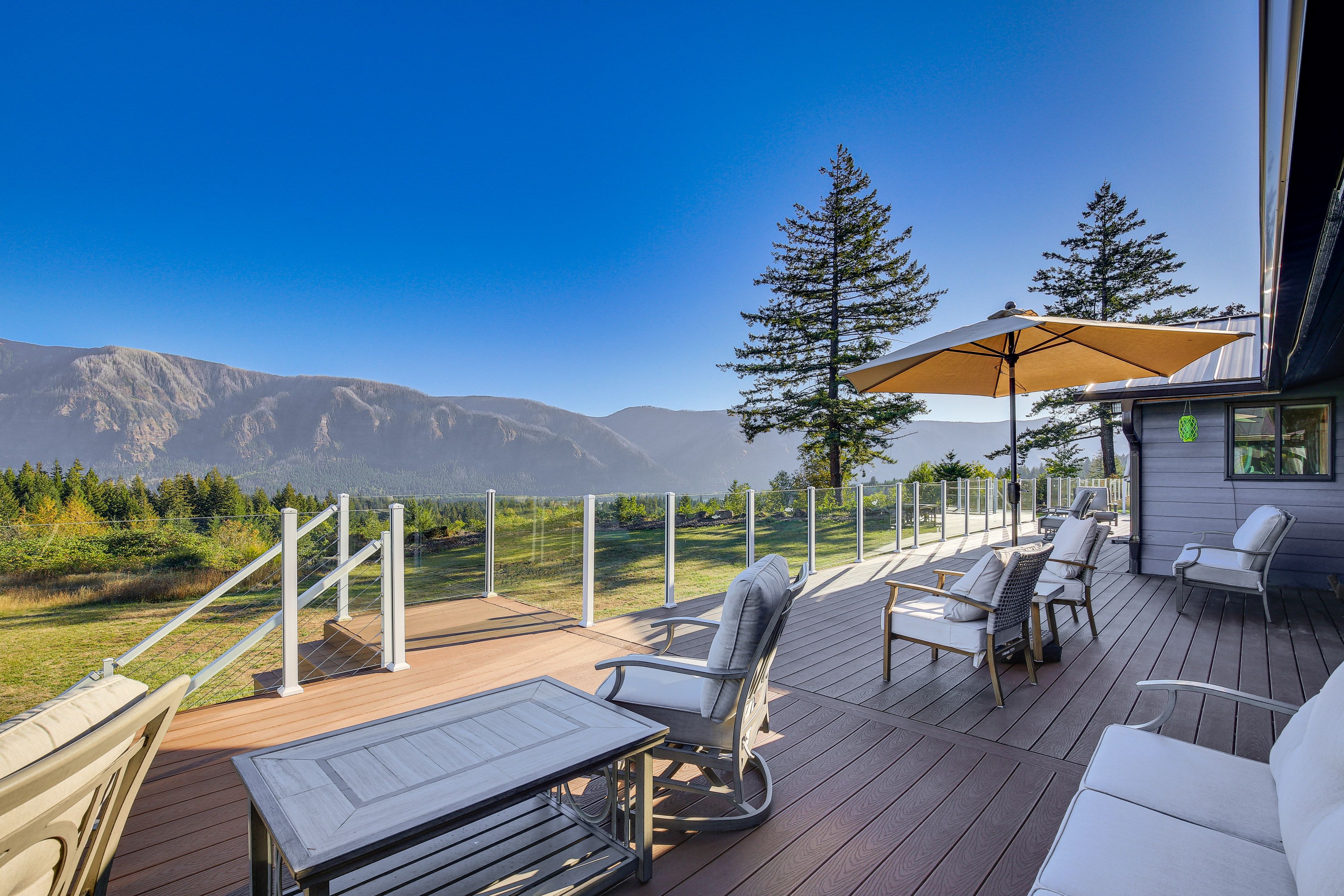 Stevenson Vacation Rental | 4BR | 3.5BA | Exterior Steps Required | 2,500 Sq Ft
