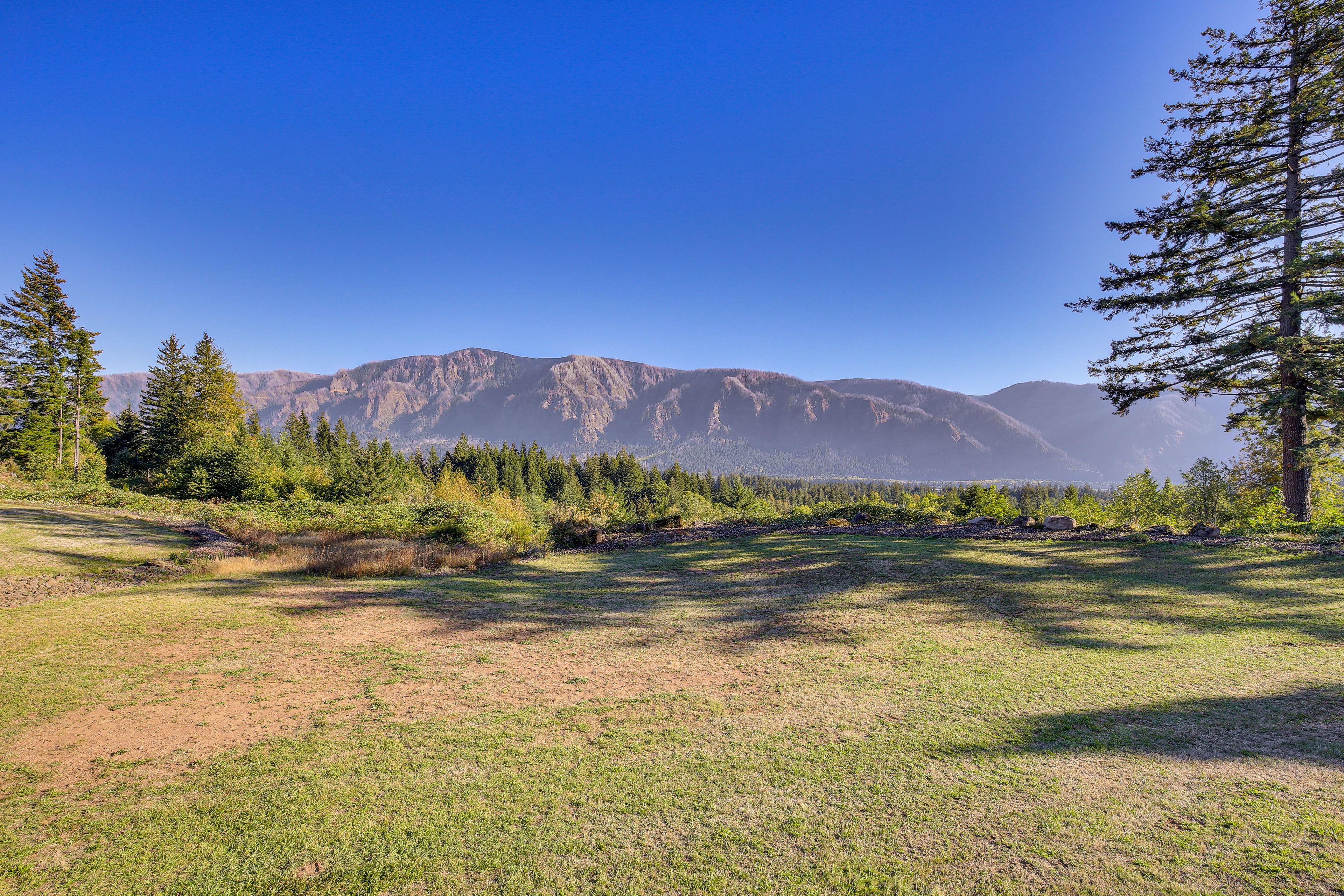 House Exterior | Mountain Views
