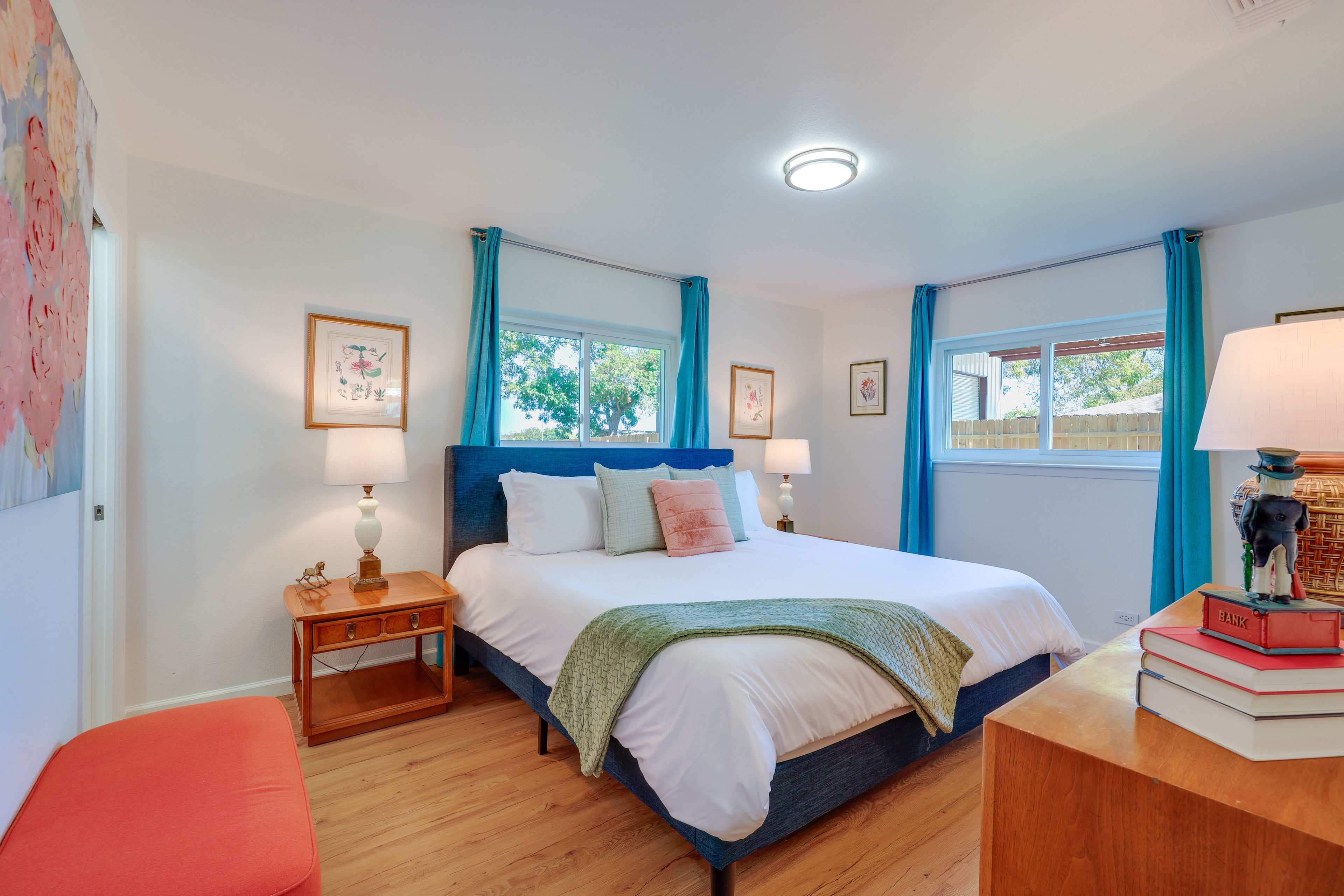 Bedroom 1 | King Bed | Linens Provided