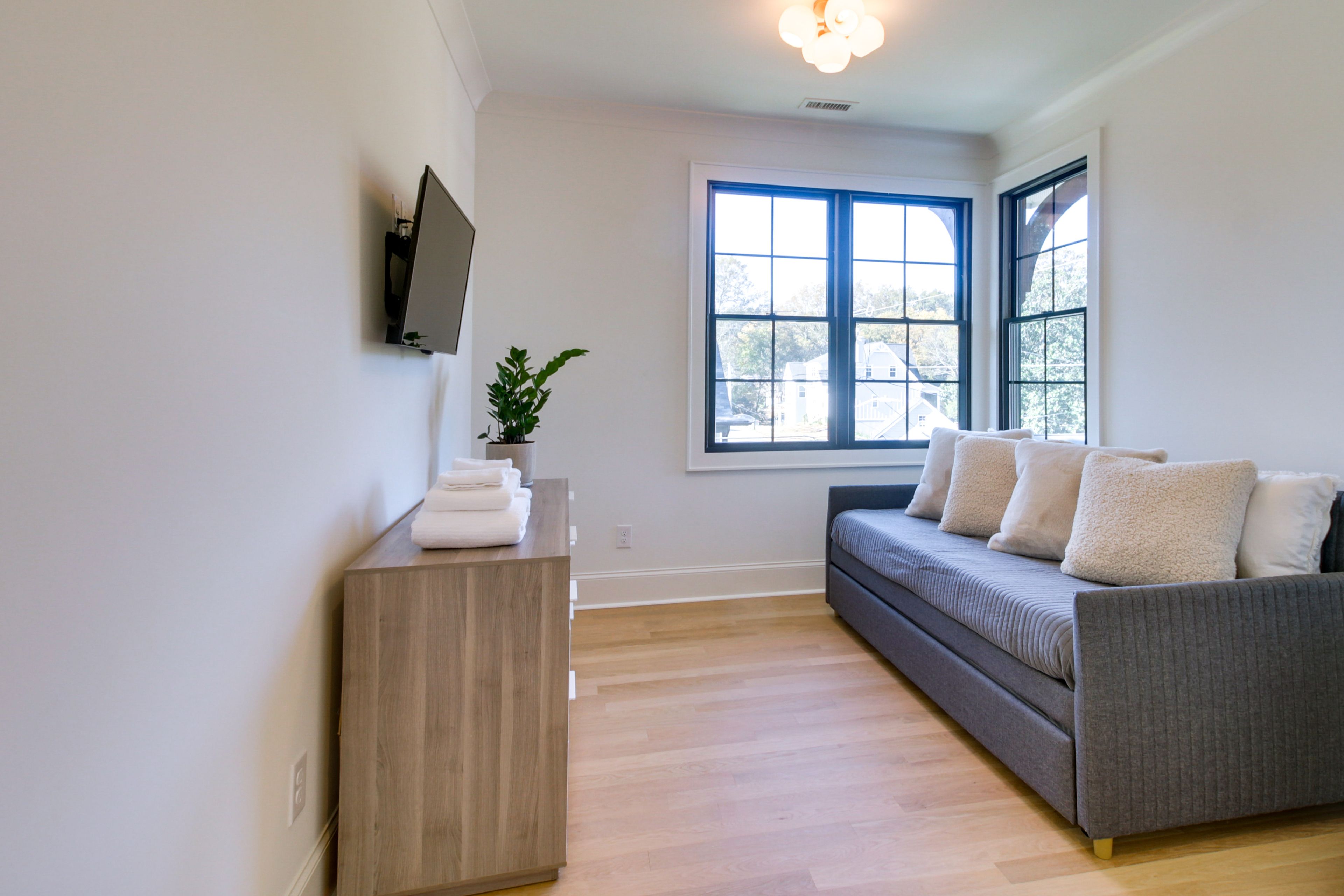Loft | Twin Daybed w/ Twin Trundle | 2nd Floor
