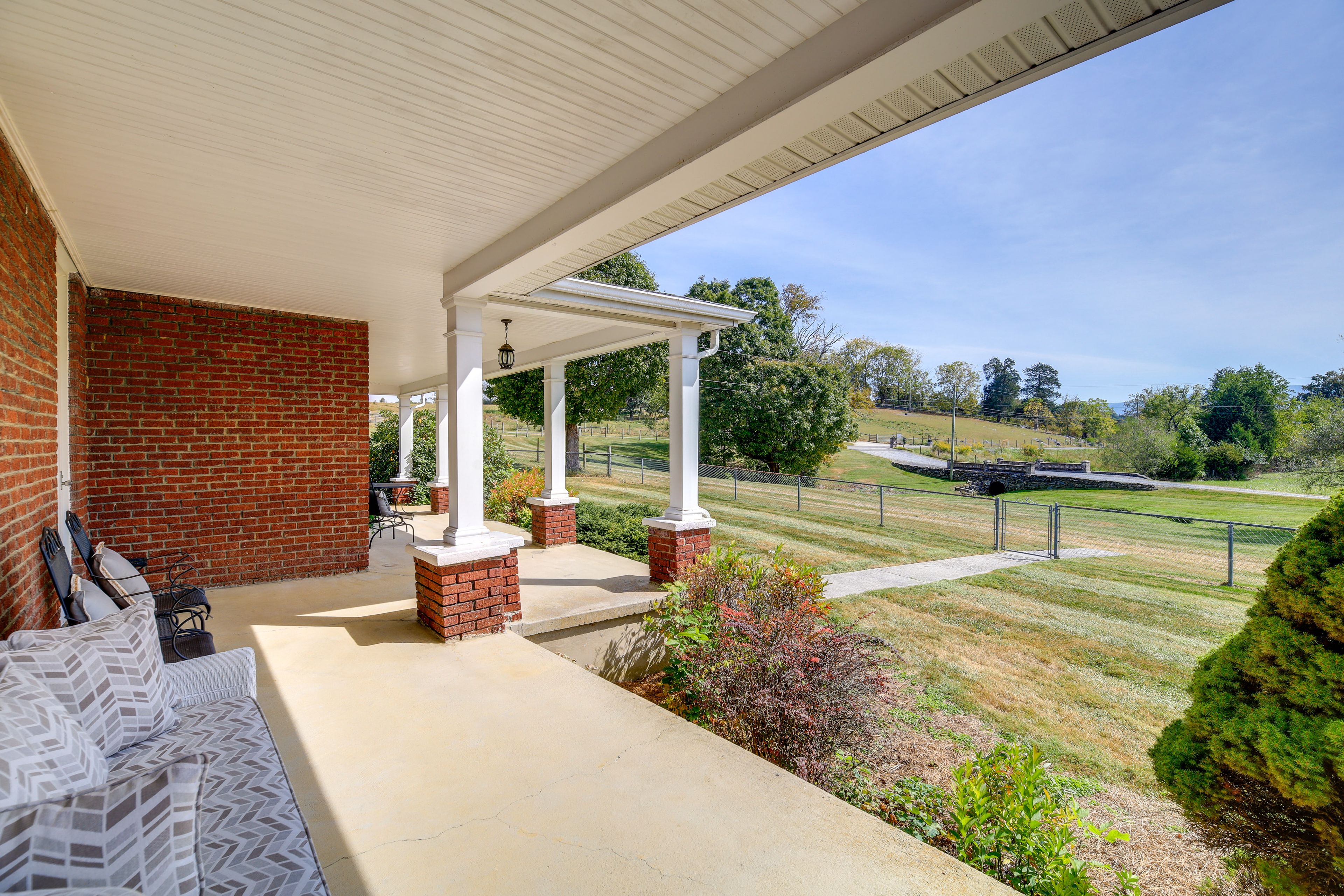 Covered Porch | Front Entry