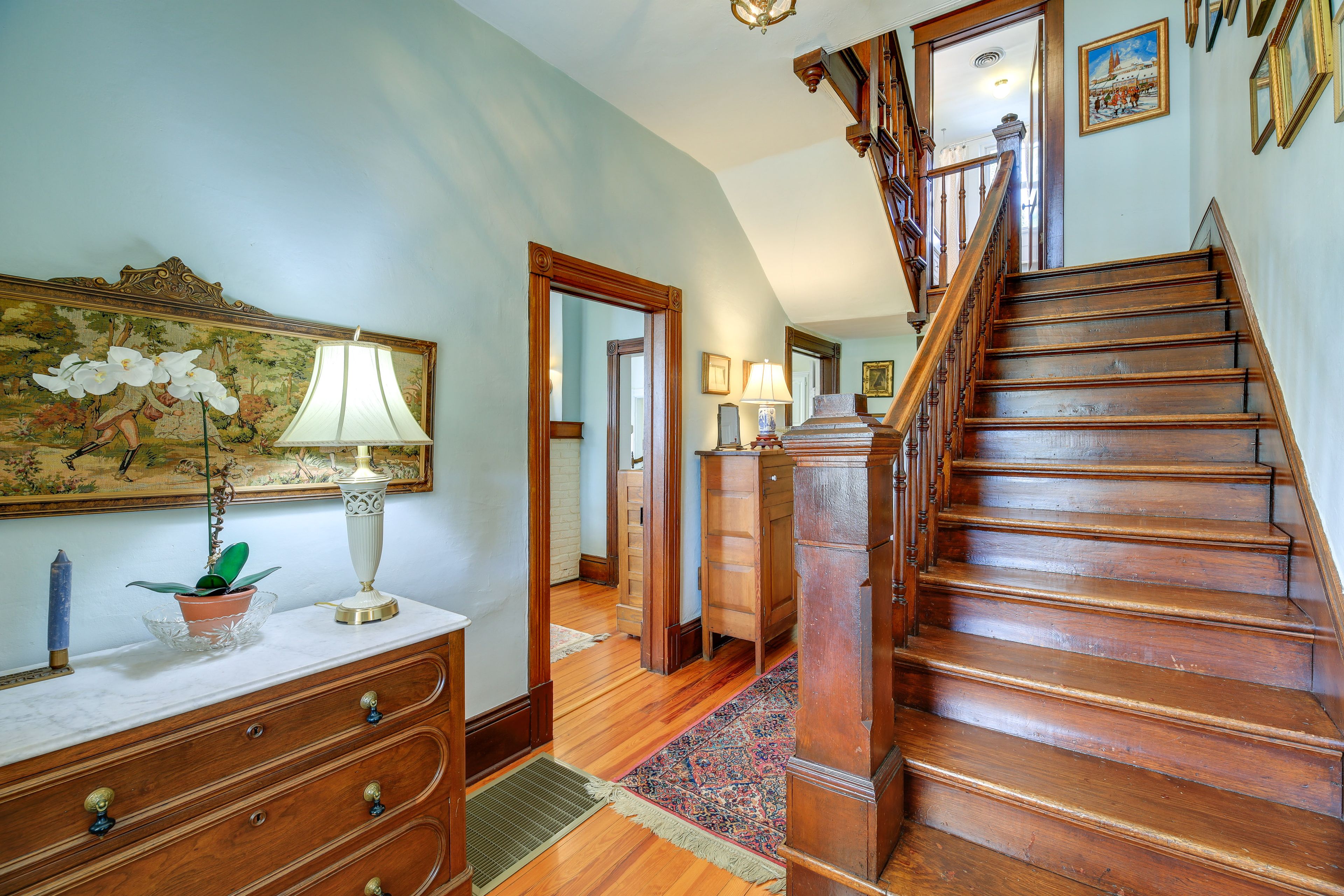 Stairs to 2nd Floor