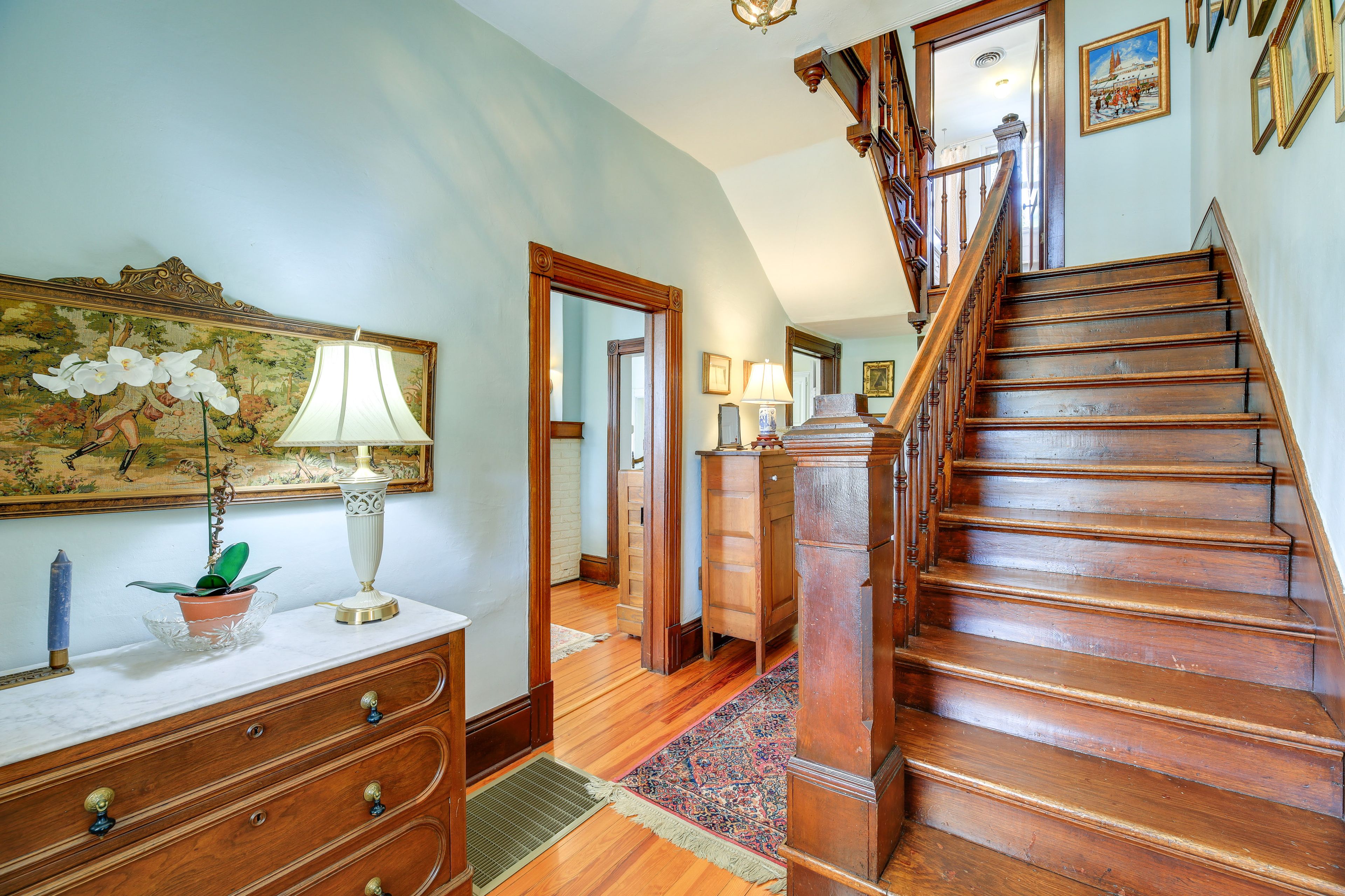Stairs to 2nd Floor