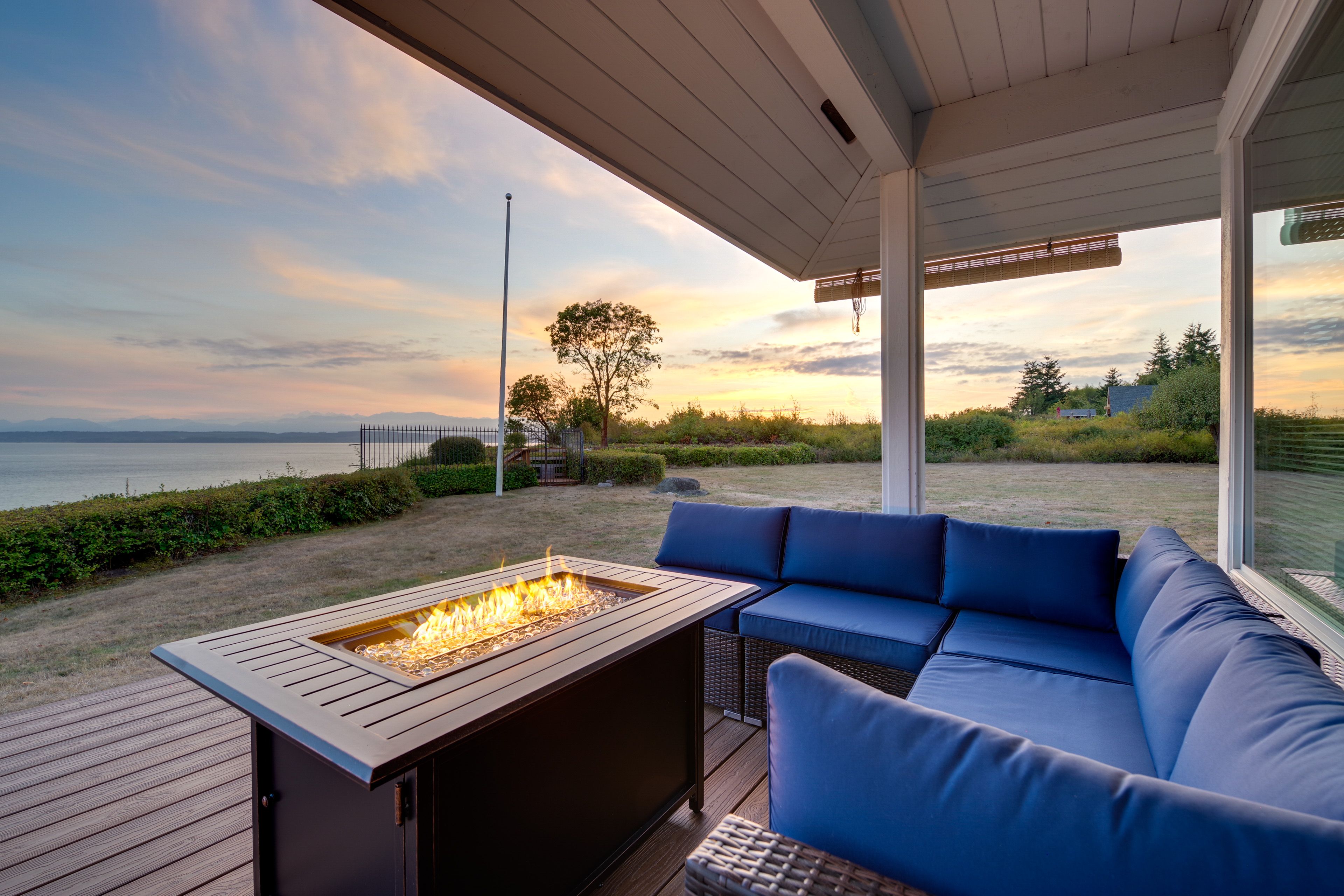 Freeland Vacation Rental | 3BR | 2BA | 1,347 Sq Ft | Stairs Required to Enter