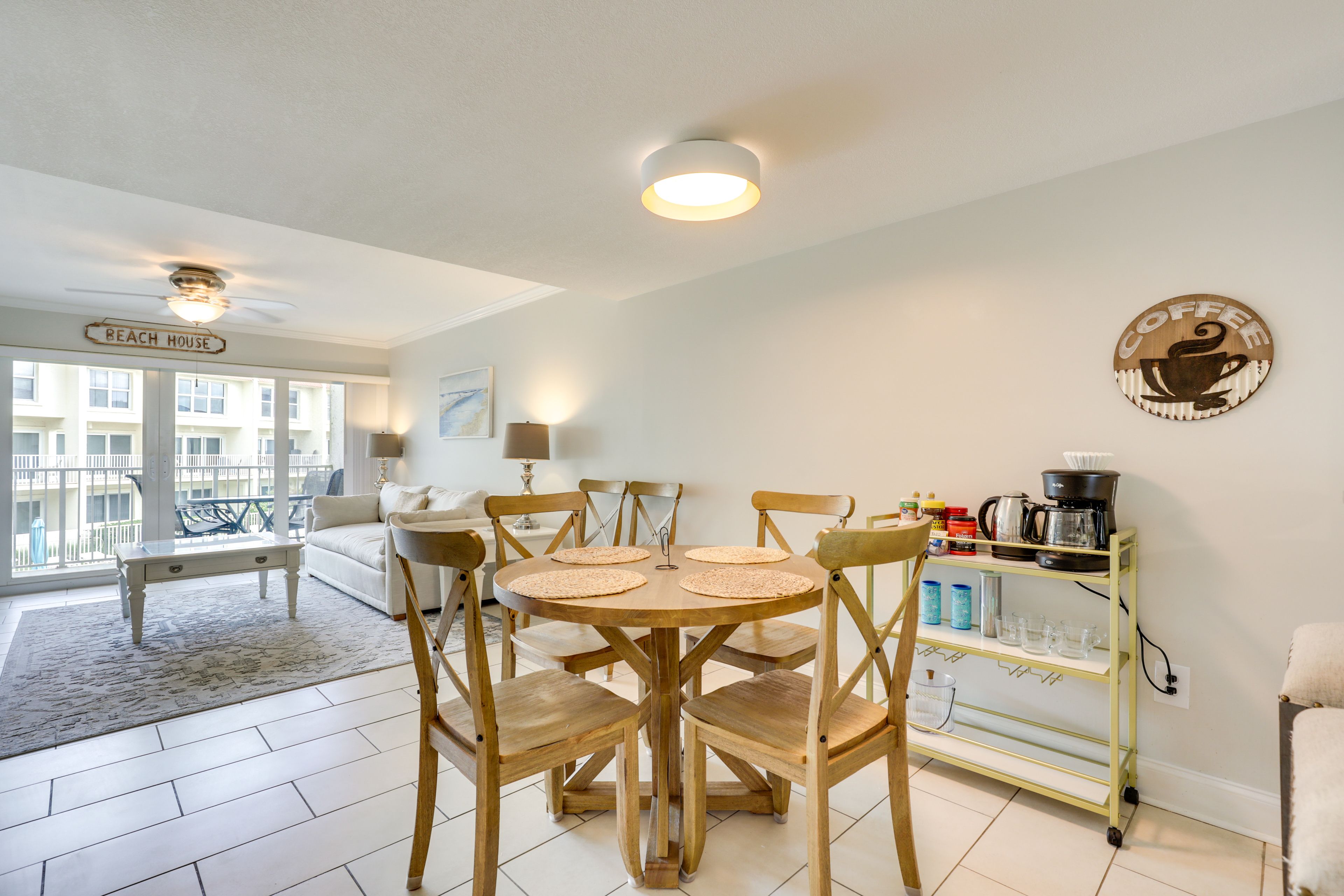 Dining Area | Coffee Bar