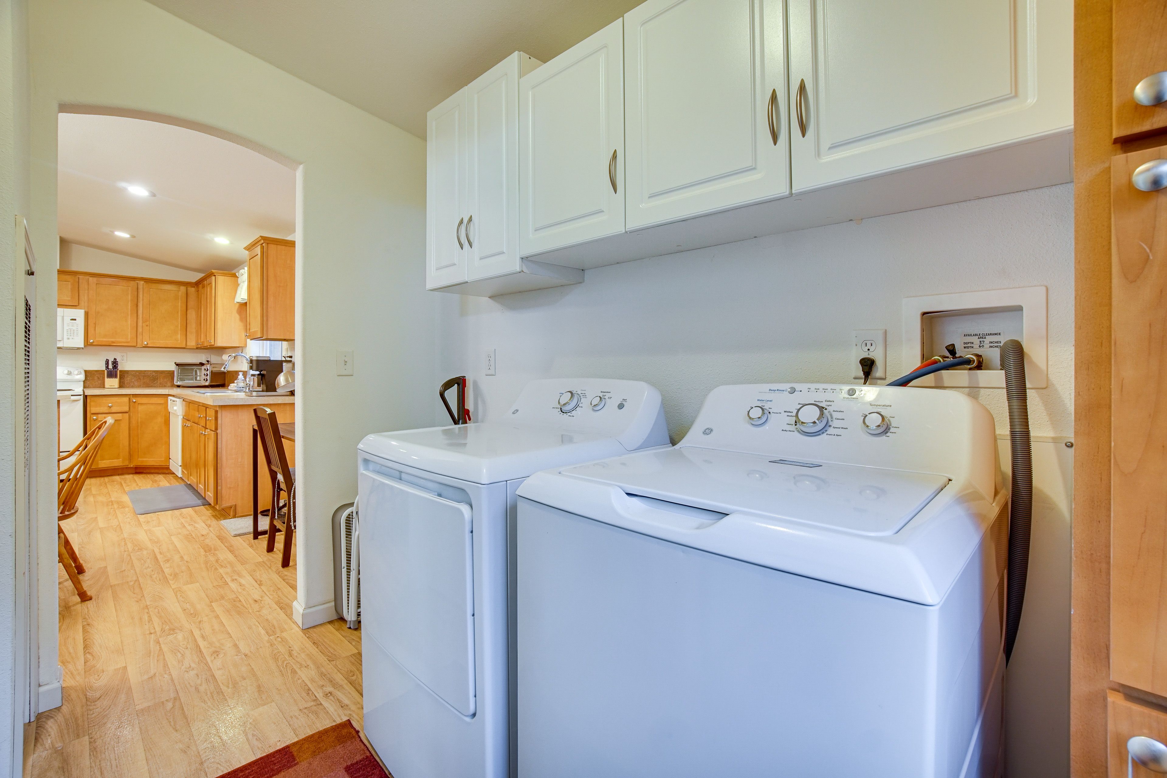 Laundry | Detergent Provided