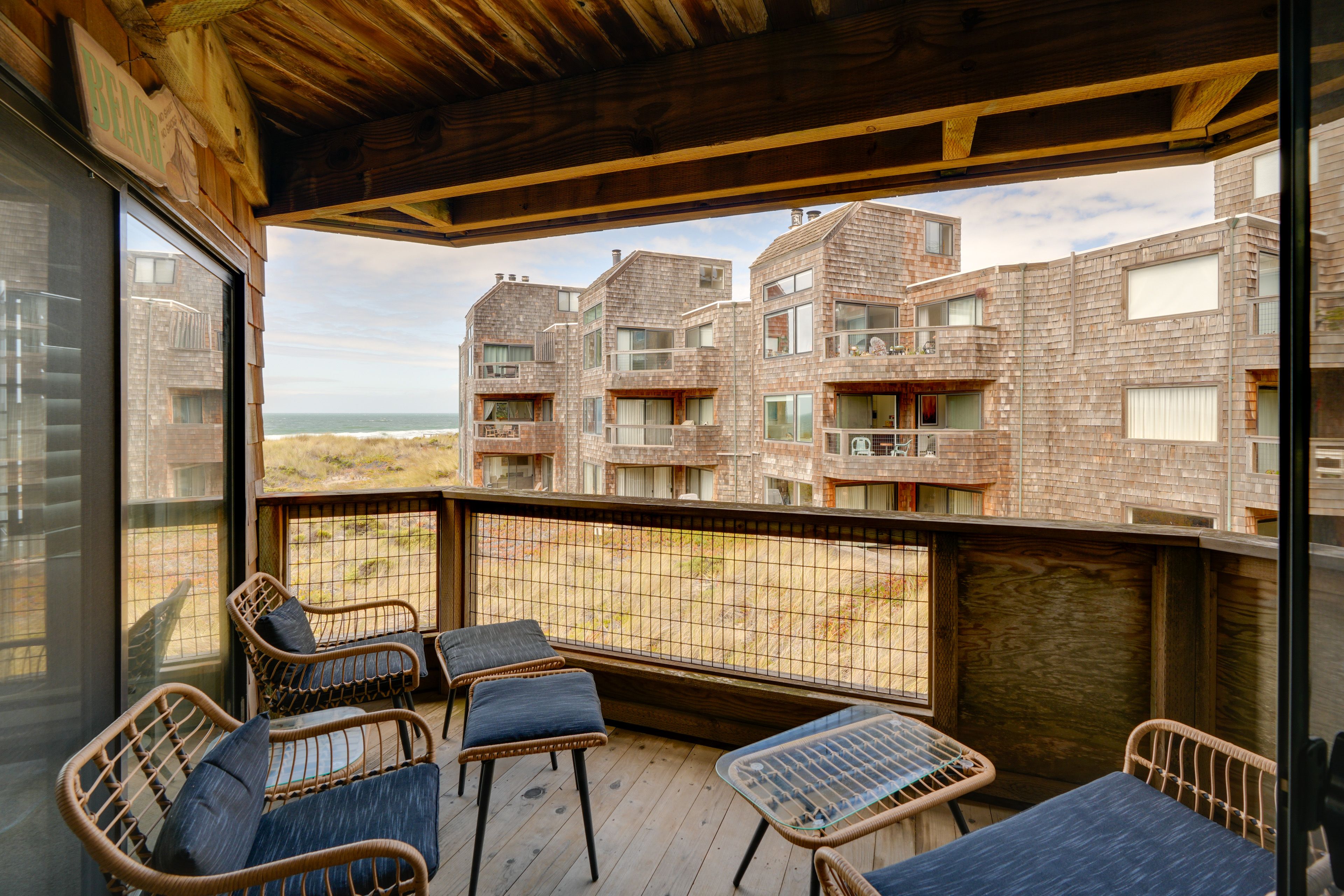 Condo Exterior | Furnished Balcony