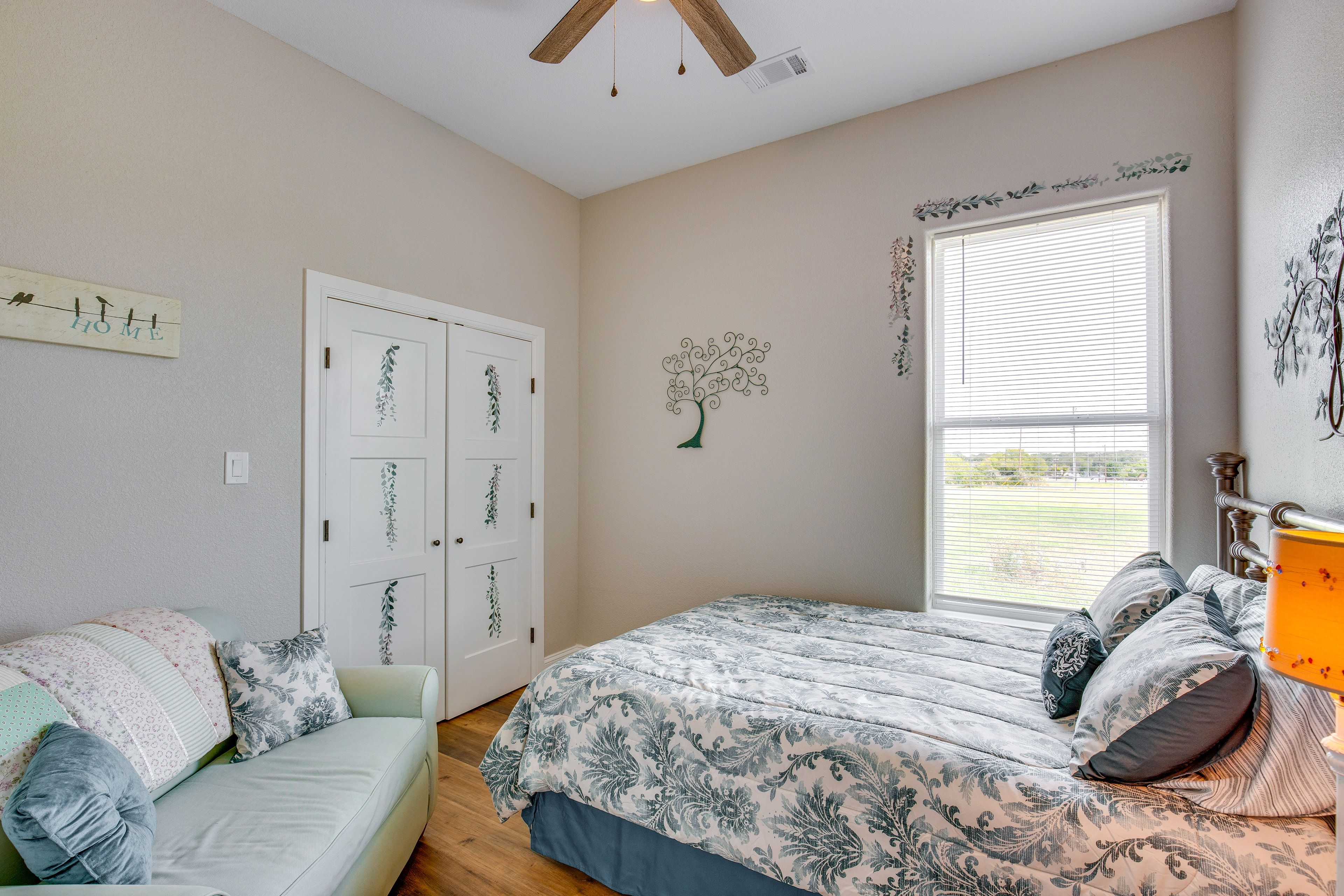 Bedroom 3 | Queen Bed | Twin Sleeper Sofa