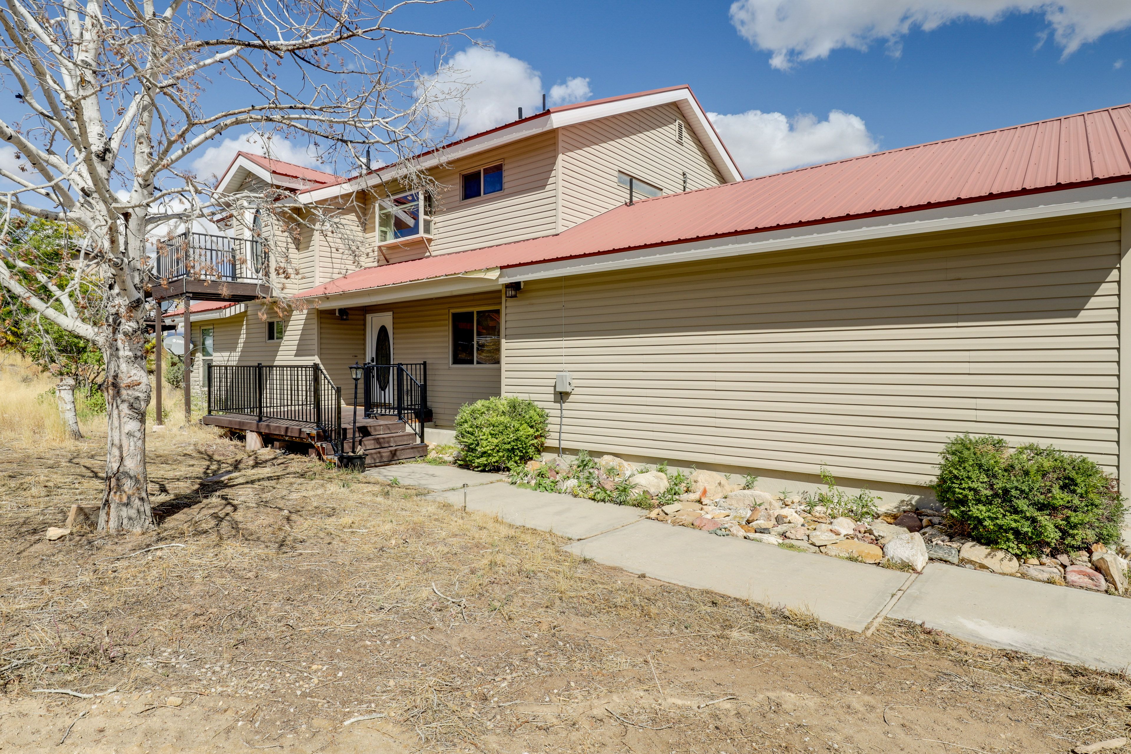 Duplex Exterior | Addt'l Rental On-Site