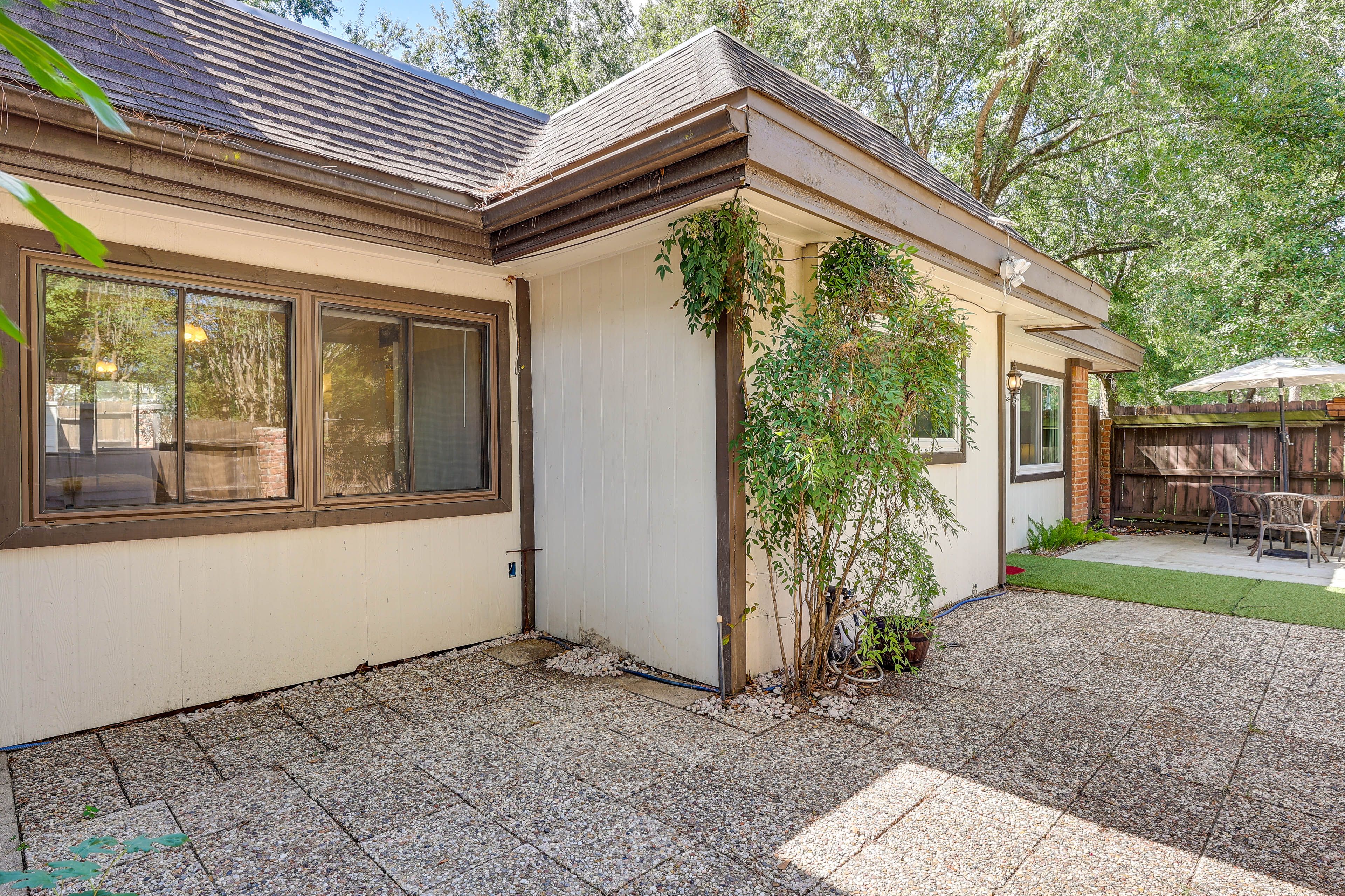 Private Patio | Outdoor Dining Area