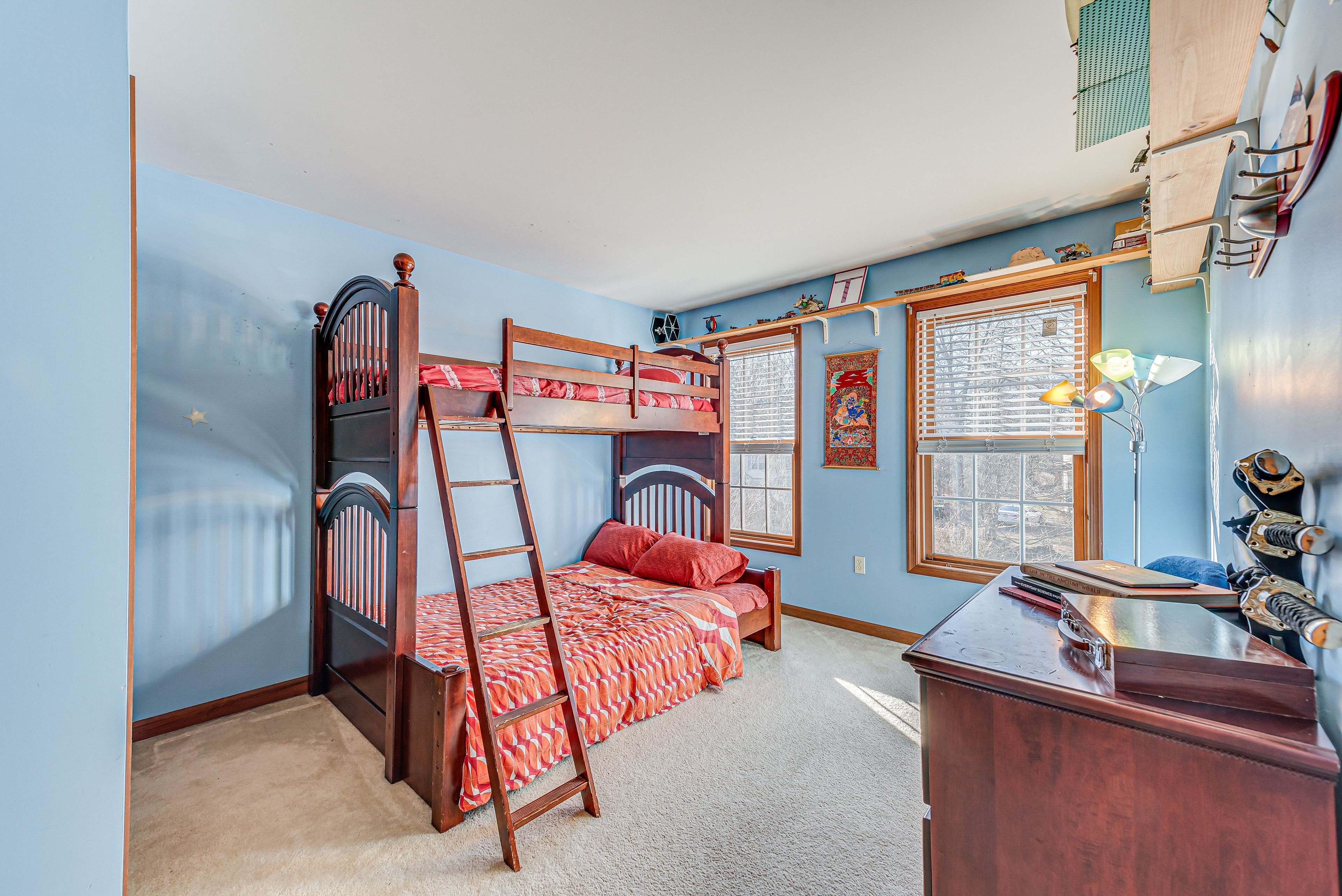 Bedroom 4 | Twin/Full Bunk Bed