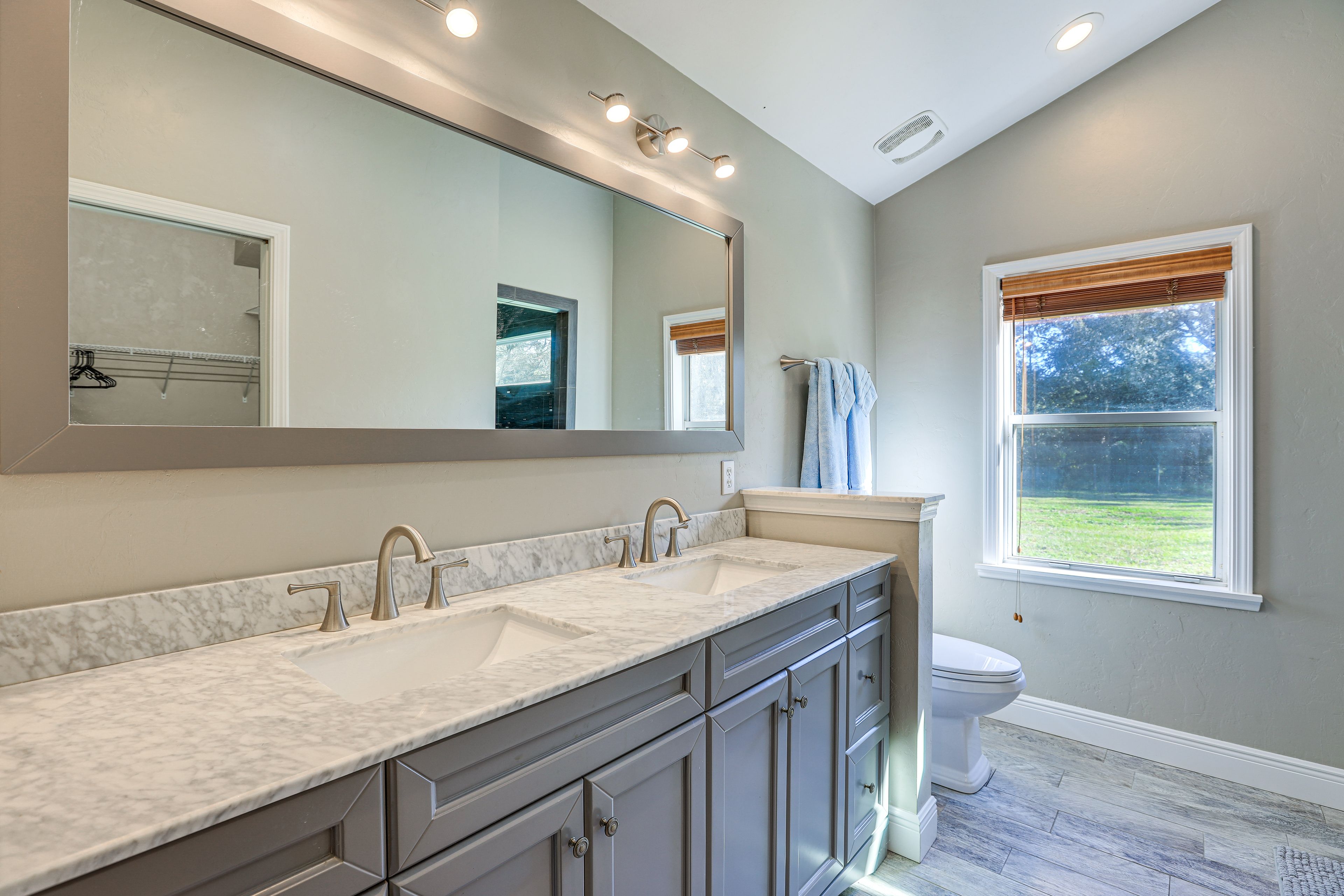 En-Suite Bathroom | Towels Provided | Complimentary Toiletries