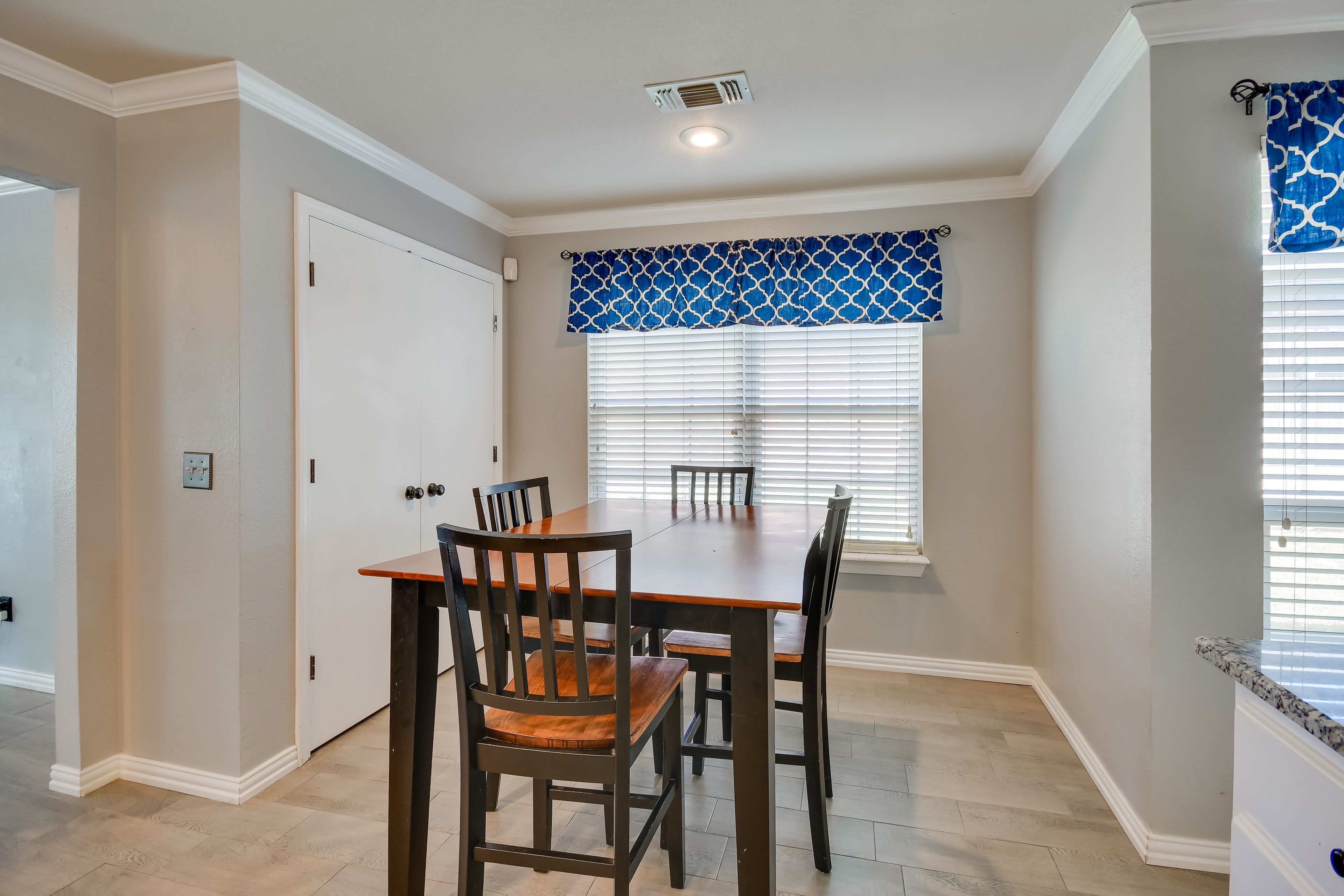Dining Nook