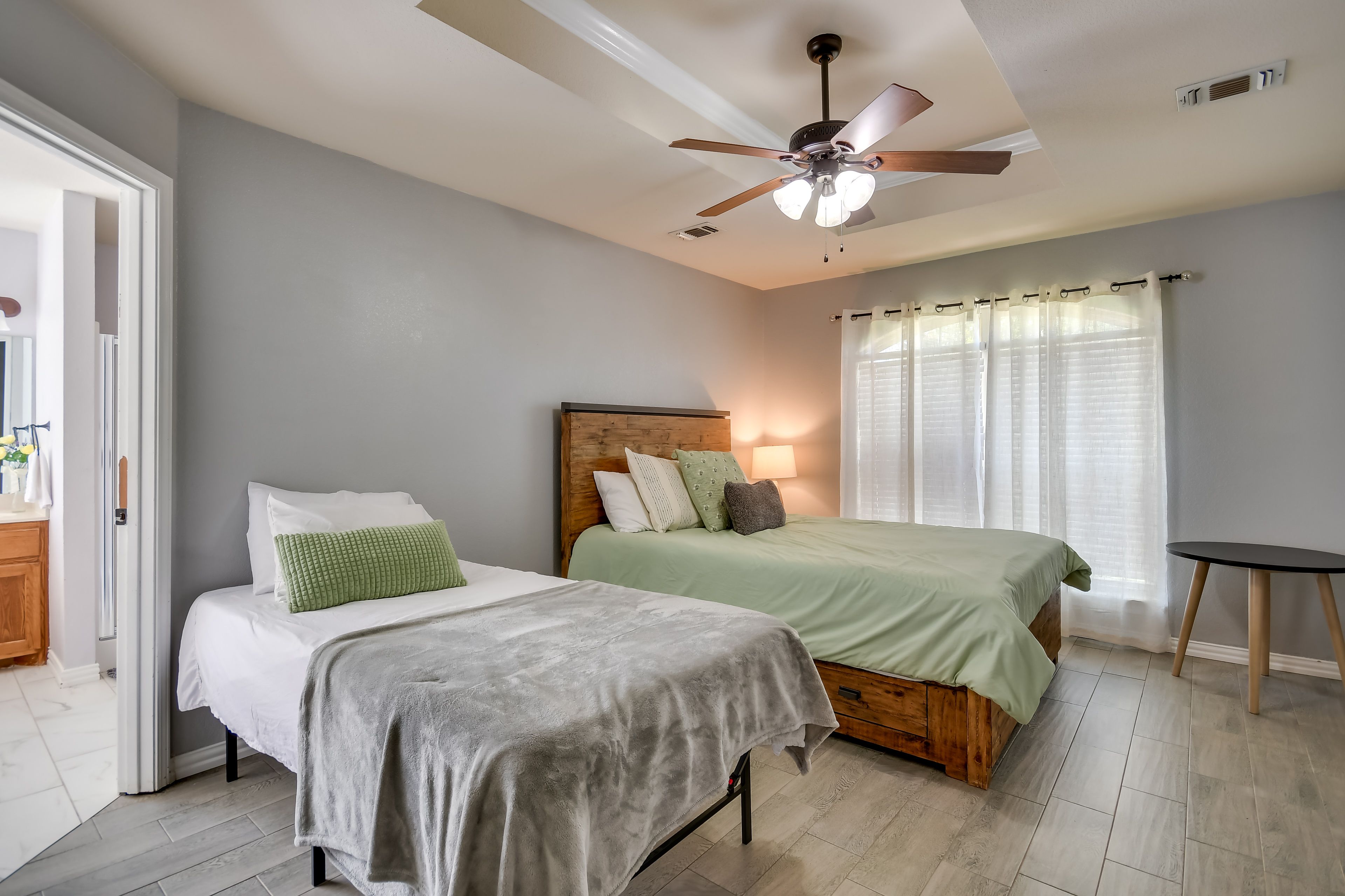 Bedroom 1 | Queen Bed | Twin Bed | Linens Provided